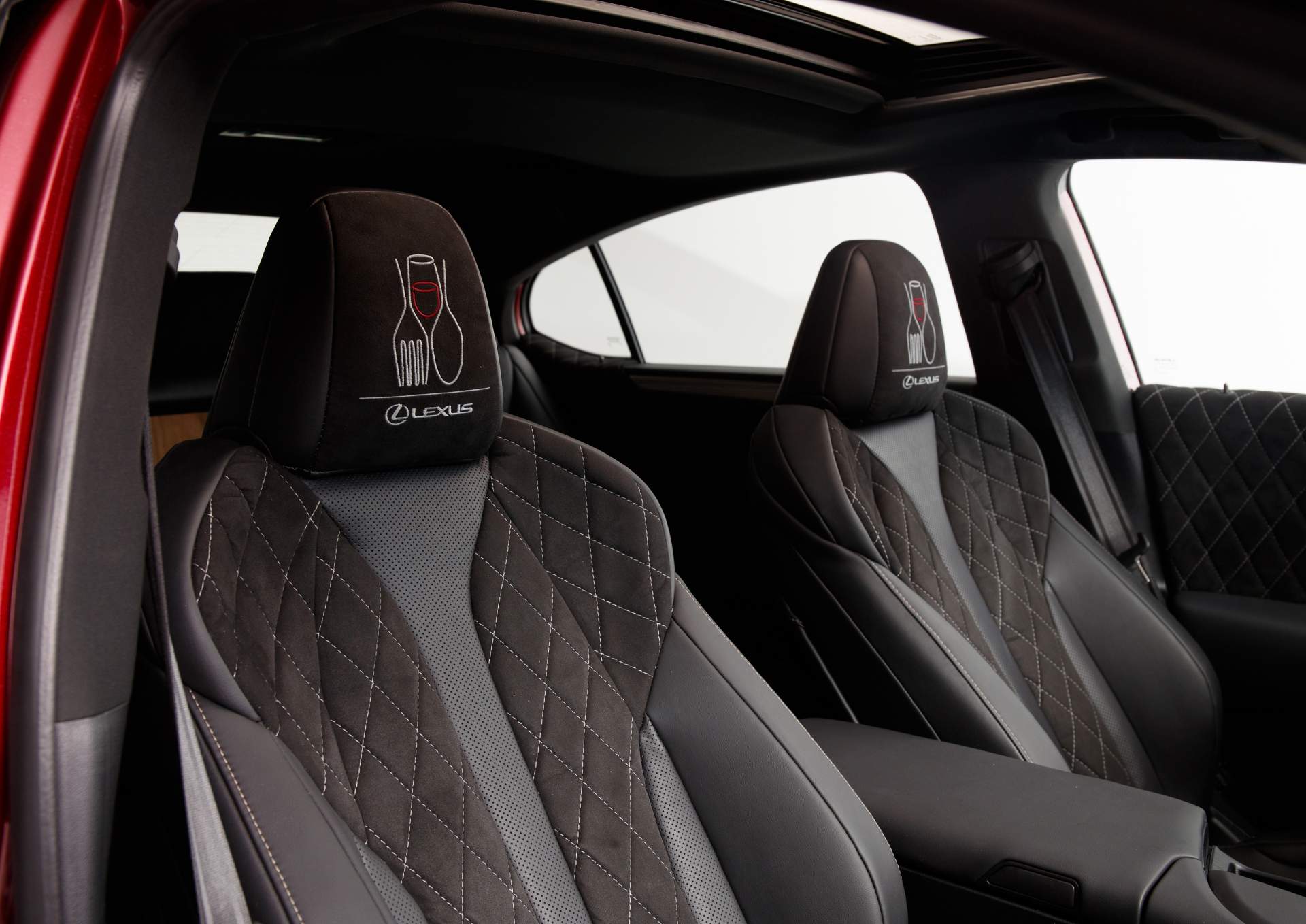 2019 Lexus ES Custom Concept 8 2019 Lexus ES Custom Concept Has A Wine Cellar In Its Trunk