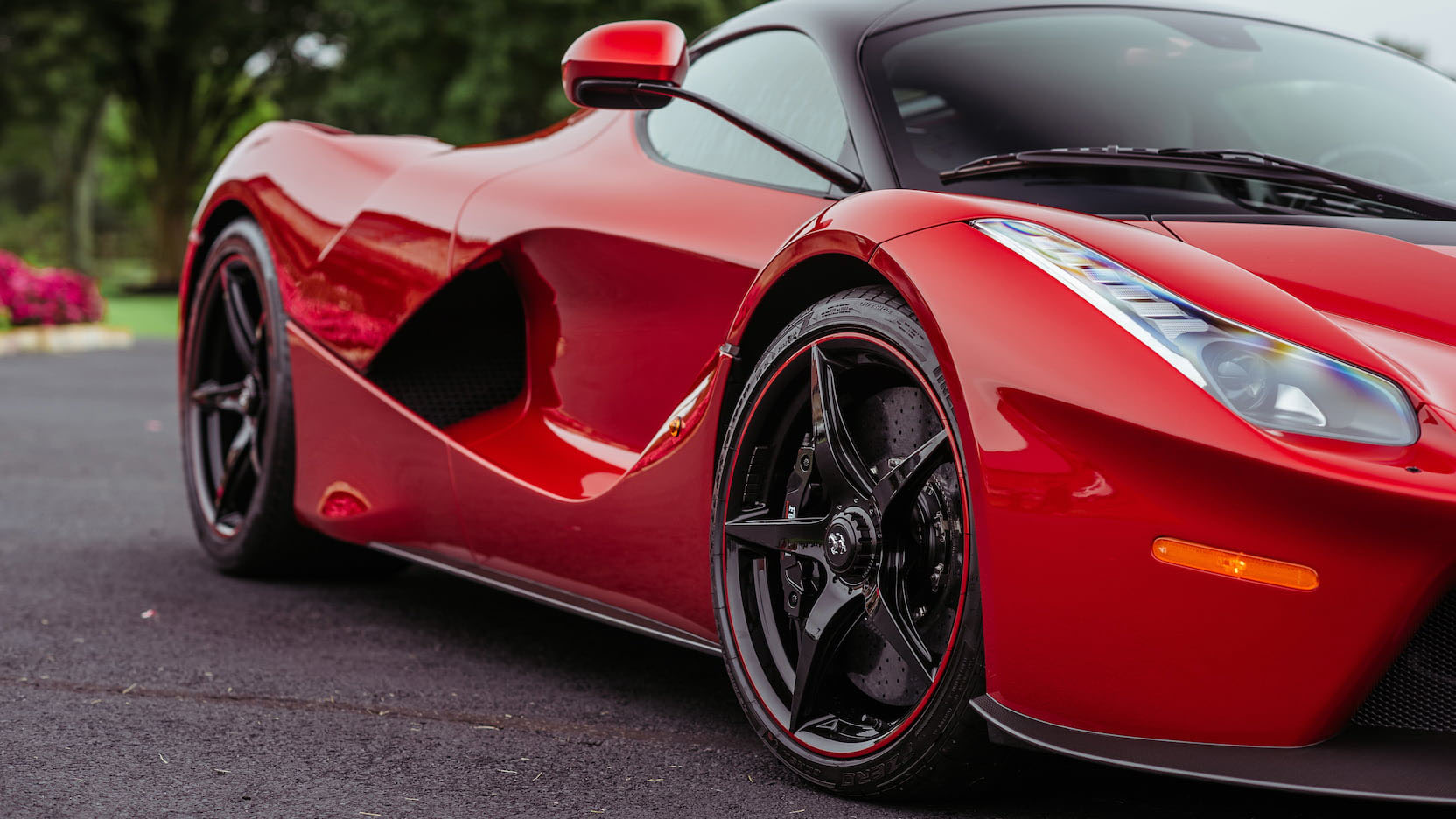 2014 FERRARI LAFERRARI Kissimmee Auction 11 Place The Winning Bids And Take Home This Matching LaFerrari & Aperta Duo