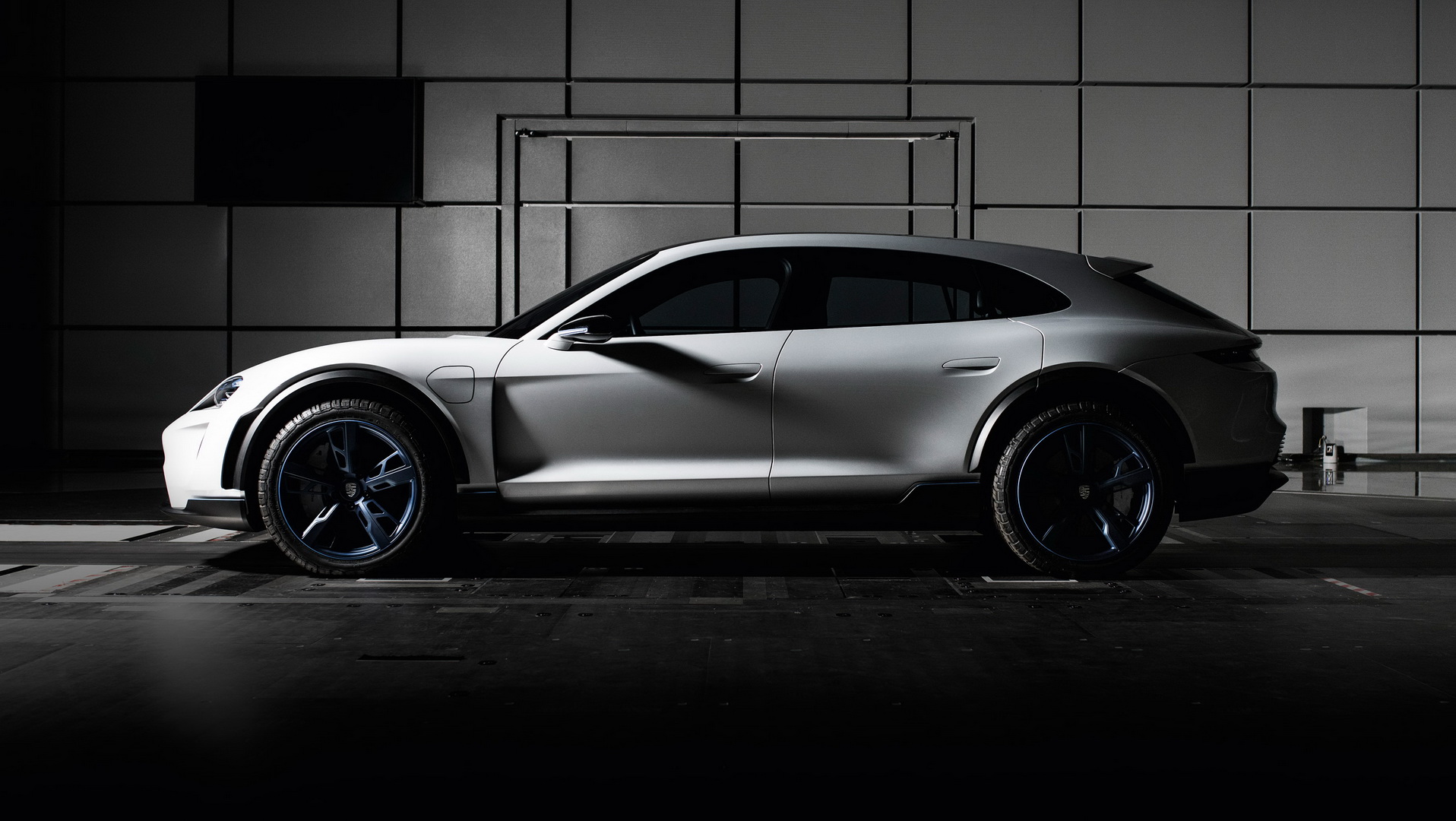 porsche mission e cross turismo concept 22 Porsche Confirms Mission E Cross Turismo For Production