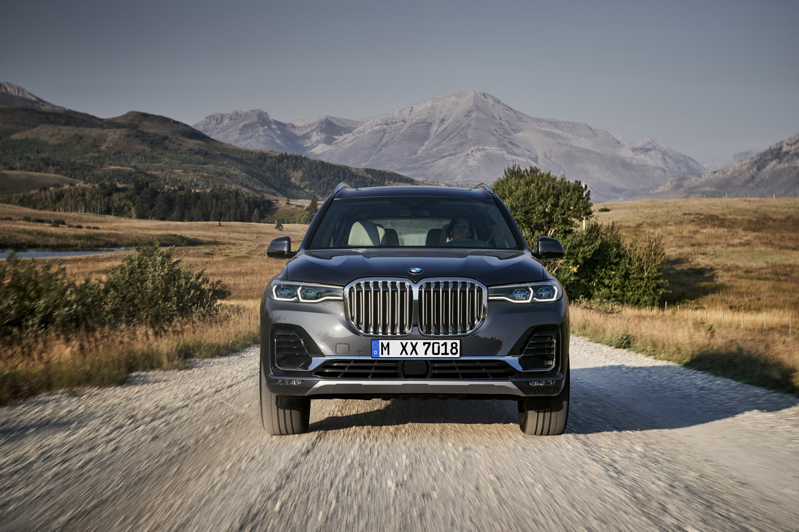 2019 bmw x7 1 BMW X7 Priced From £72,155 In UK, Will Go On Sale In April 2019