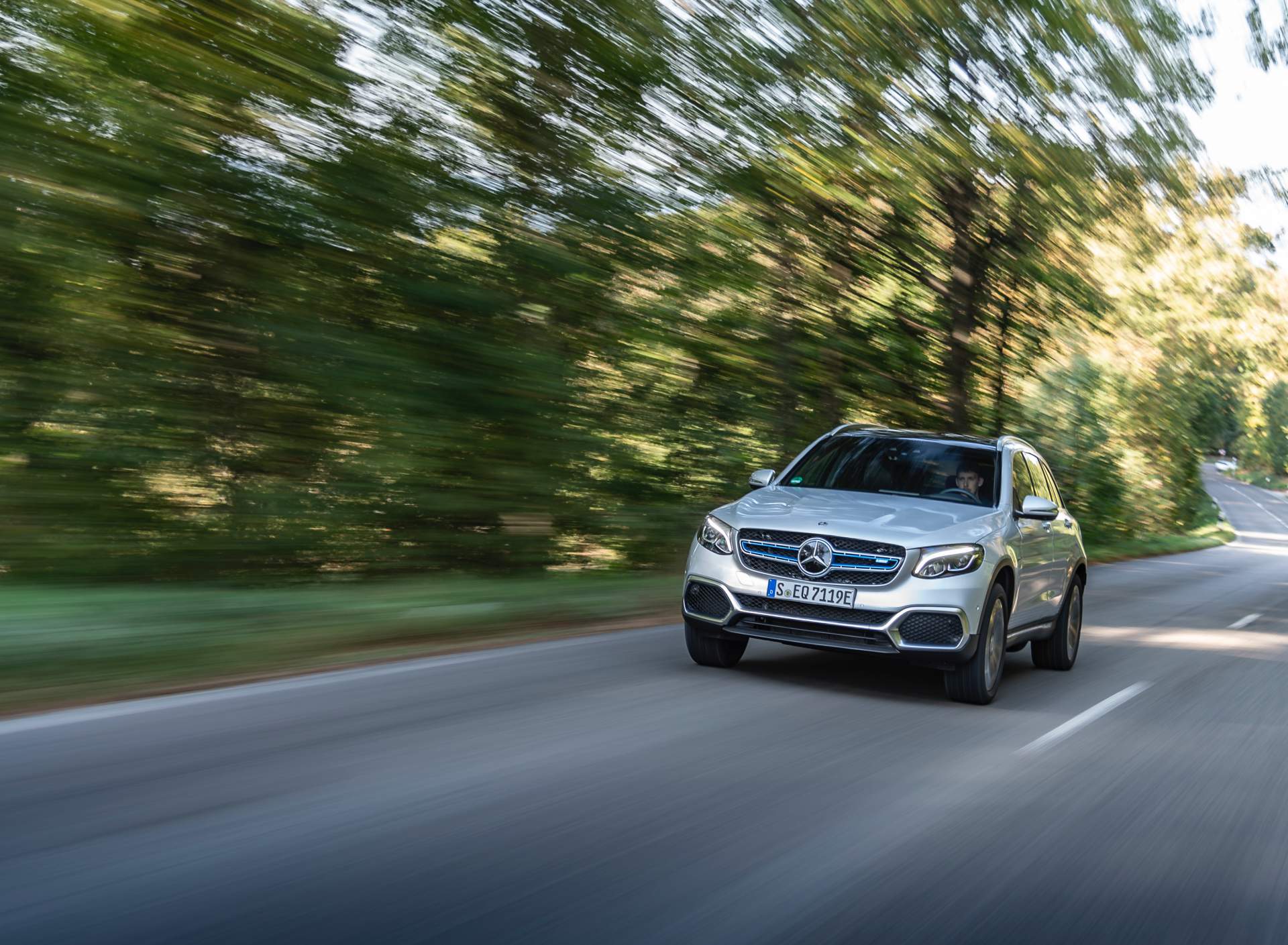 FV EQ Stuttgart 2018Driven by EQ Stuttgart 2018 Mercedes Drops Full Details On GLC F-Cell Before Deliveries Begin