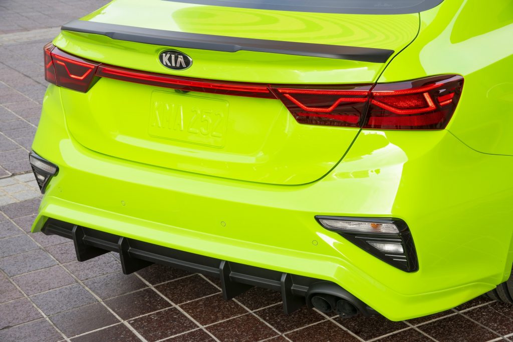 Kia DUBs Out At SEMA With K900 And Stinger GT Concepts | Carscoops