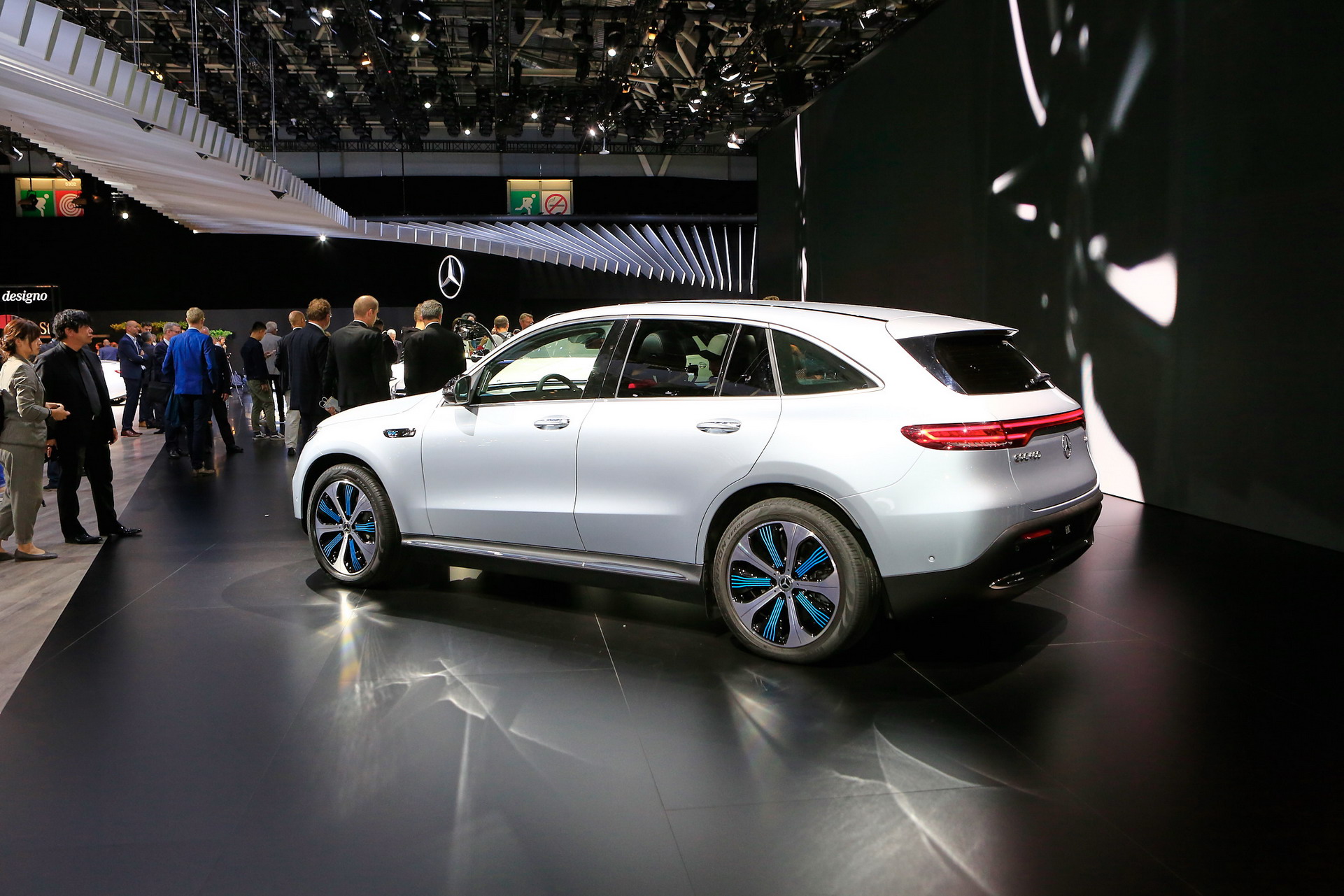 Mercedes B38 2018 Paris Auto Show Gallery: Mercedes-Benz