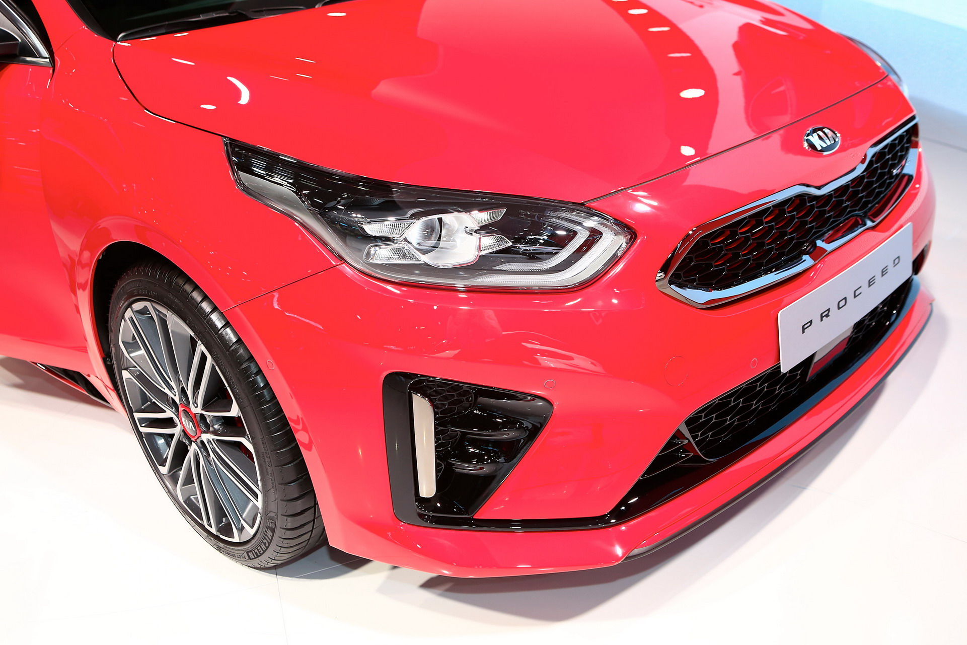 Kia 36 2018 Paris Auto Show Gallery: Kia