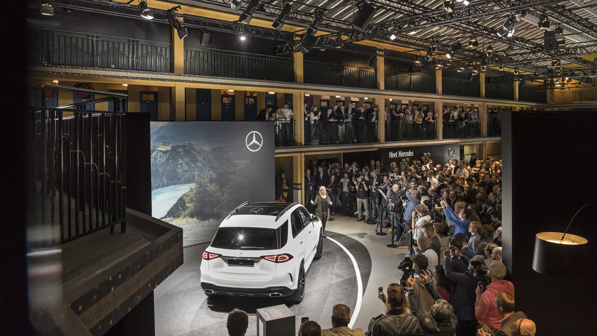 Mercedes-GLE-4 Mercedes A35, GLE, EQC And Smart Forease Concept Debut In Paris
