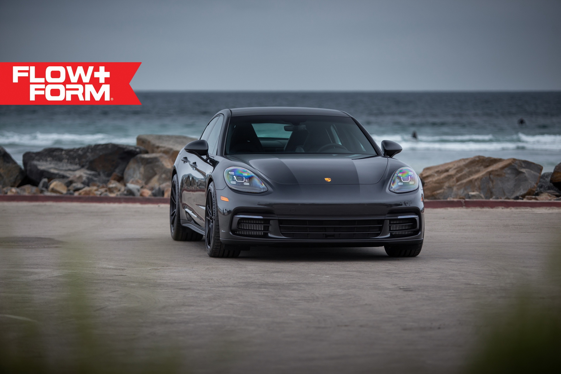 porsche panamera 4s hre wheels tarmac 2 Porsche Panamera 4S Straps On ‘Tarmac’ (i.e. Black) Custom Wheels