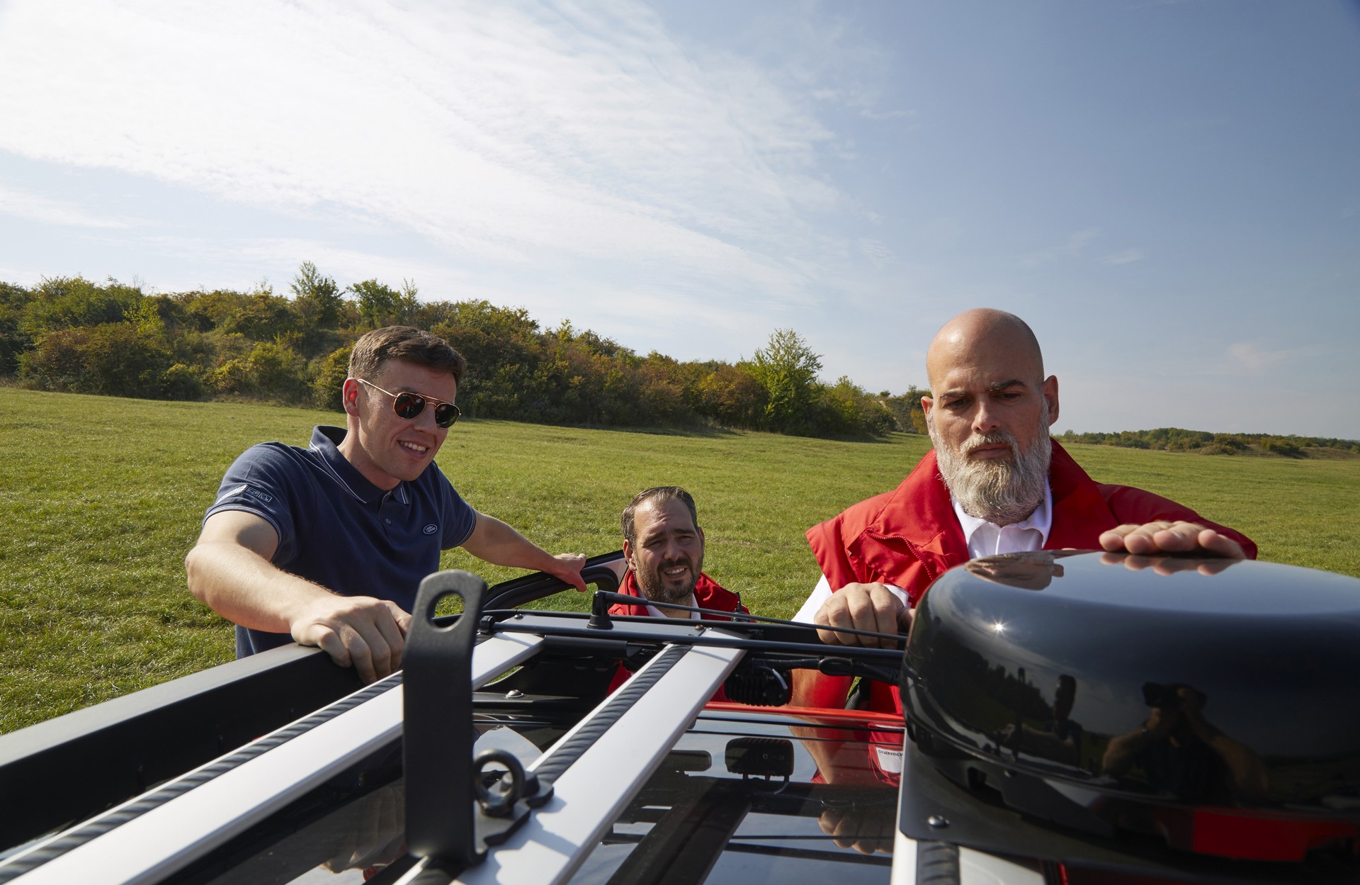 Land Rover Discovery Emergency Response Vehicle-12 Land Rover SVO Builds A One-Off Discovery Emergency Vehicle Complete With A Drone