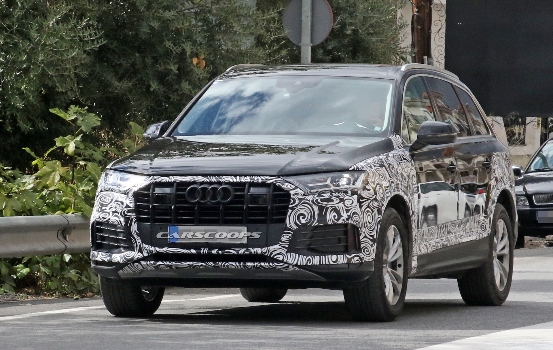 2019 audi q7 facelift spy 2 Audi Prepping Facelift 2020 Q7 With New Grille And Headlights