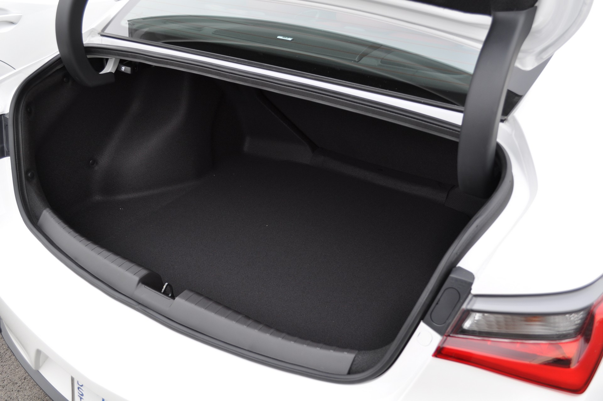 2019-Acura-ILX-13 First Drive: 2019 Acura ILX Becomes More Compelling Thanks To Bolder Styling And A Significant Price Cut