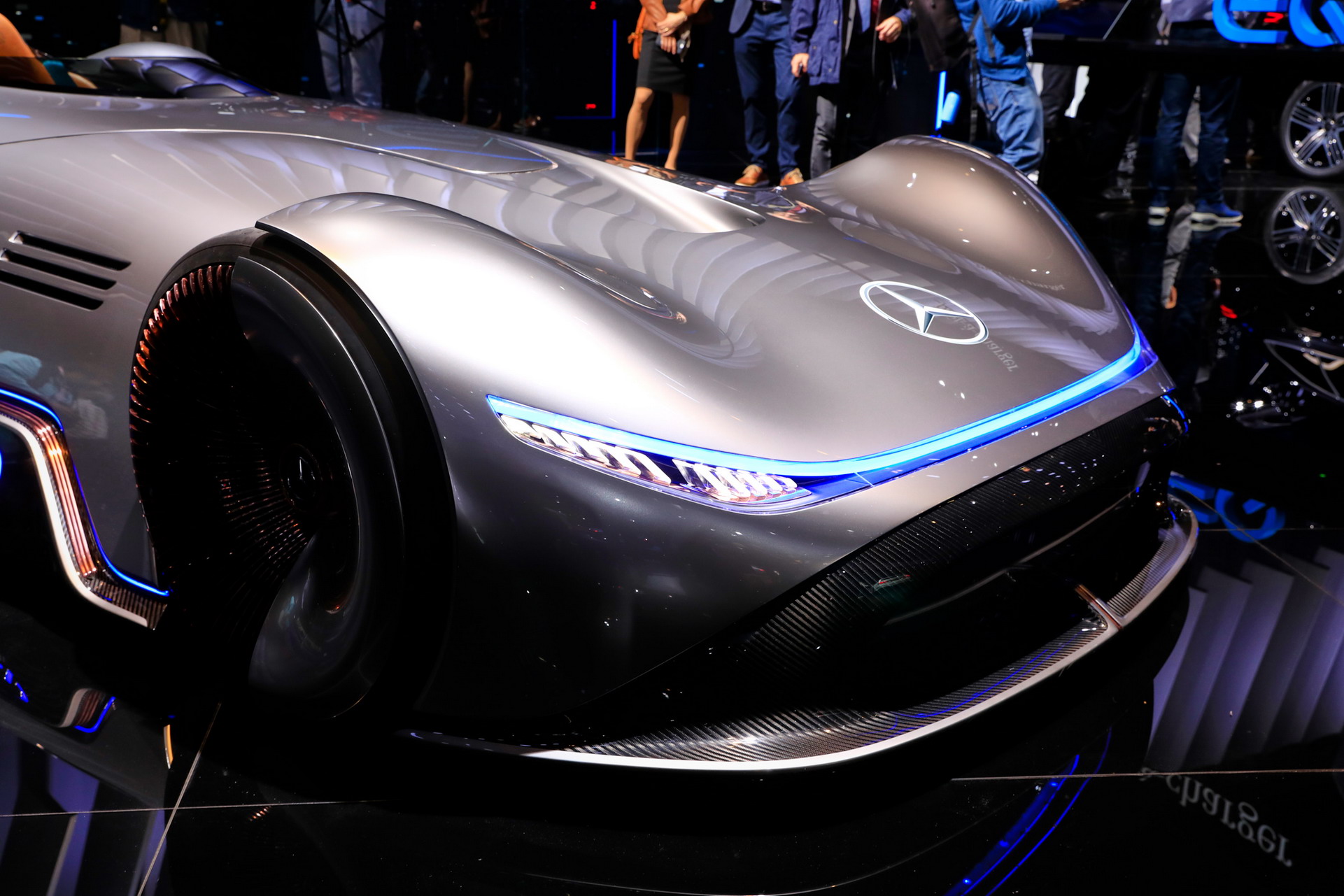 Mercedes B141 2018 Paris Auto Show Gallery: Mercedes-Benz