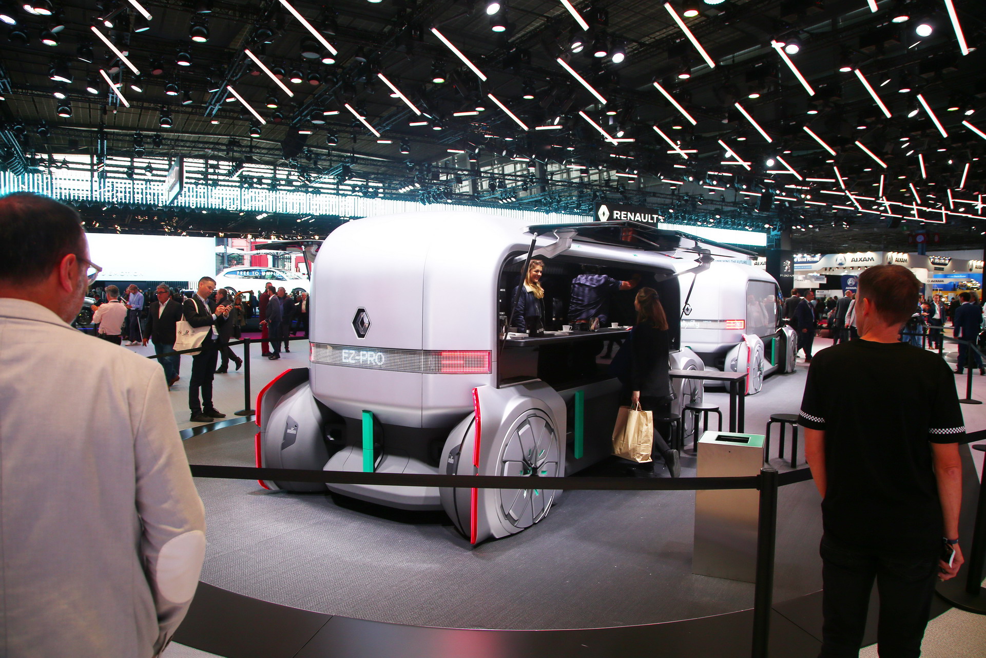 Renault 7c 2018 Paris Auto Show Gallery: Renault