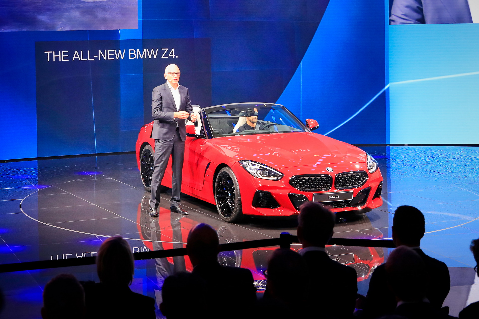 2019-BMW-Z4-11 New BMW Z4 Promises To Excite Drivers With Its Handling Dynamics