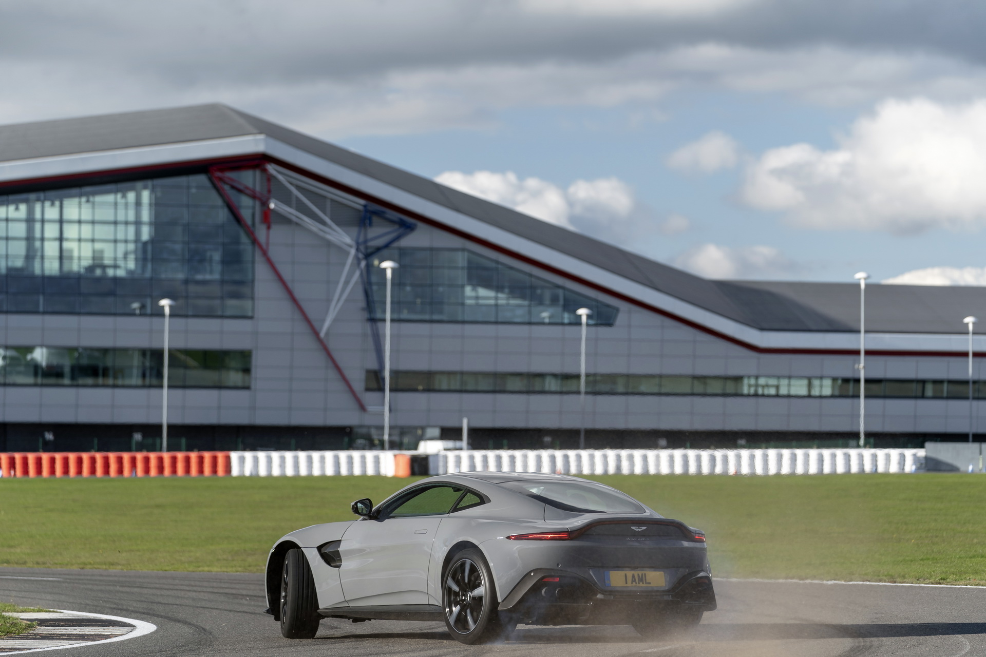Aston_Martin_Stowe_Circuit_04 Aston Martin’s New Testing Center At Silverstone Officially Open For Business