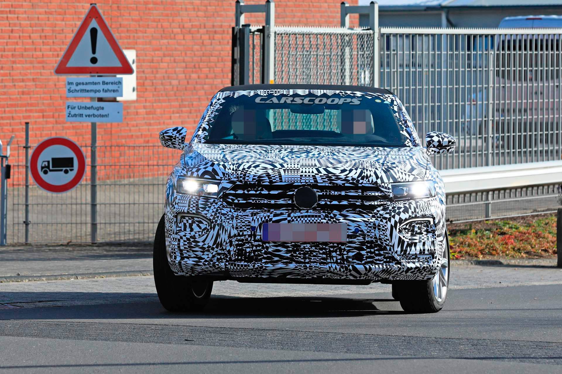 2020 VW T-Roc Cabriolet spy shots 4 2020 VW T-Roc Convertible SUV Reveals Its Soft Top For The First Time