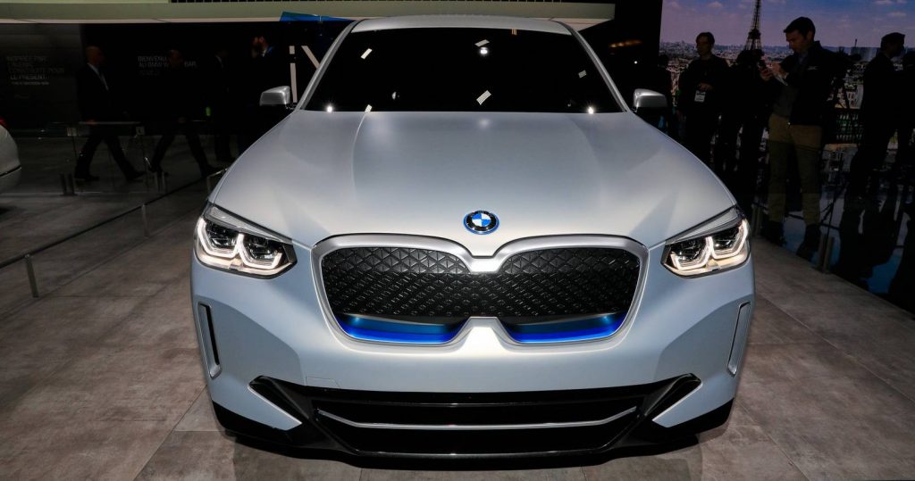 BMW iX3 Concept at Paris Auto Show 0 BMW R&D Boss Says EV Frenzy Is “Irrational,” Defends Diesel