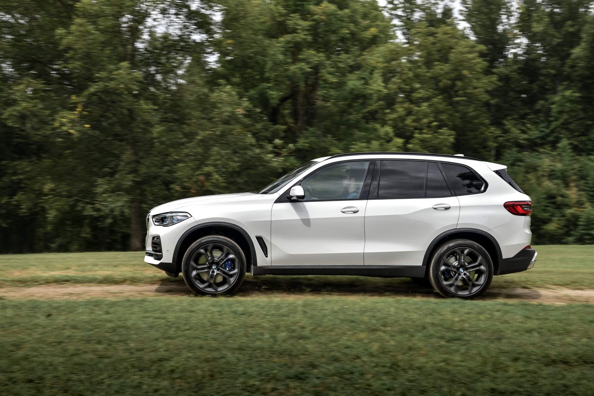 2019 BMW X5 54 Your 2019 BMW X5 Photo Gallery Is Here And It’s Huge