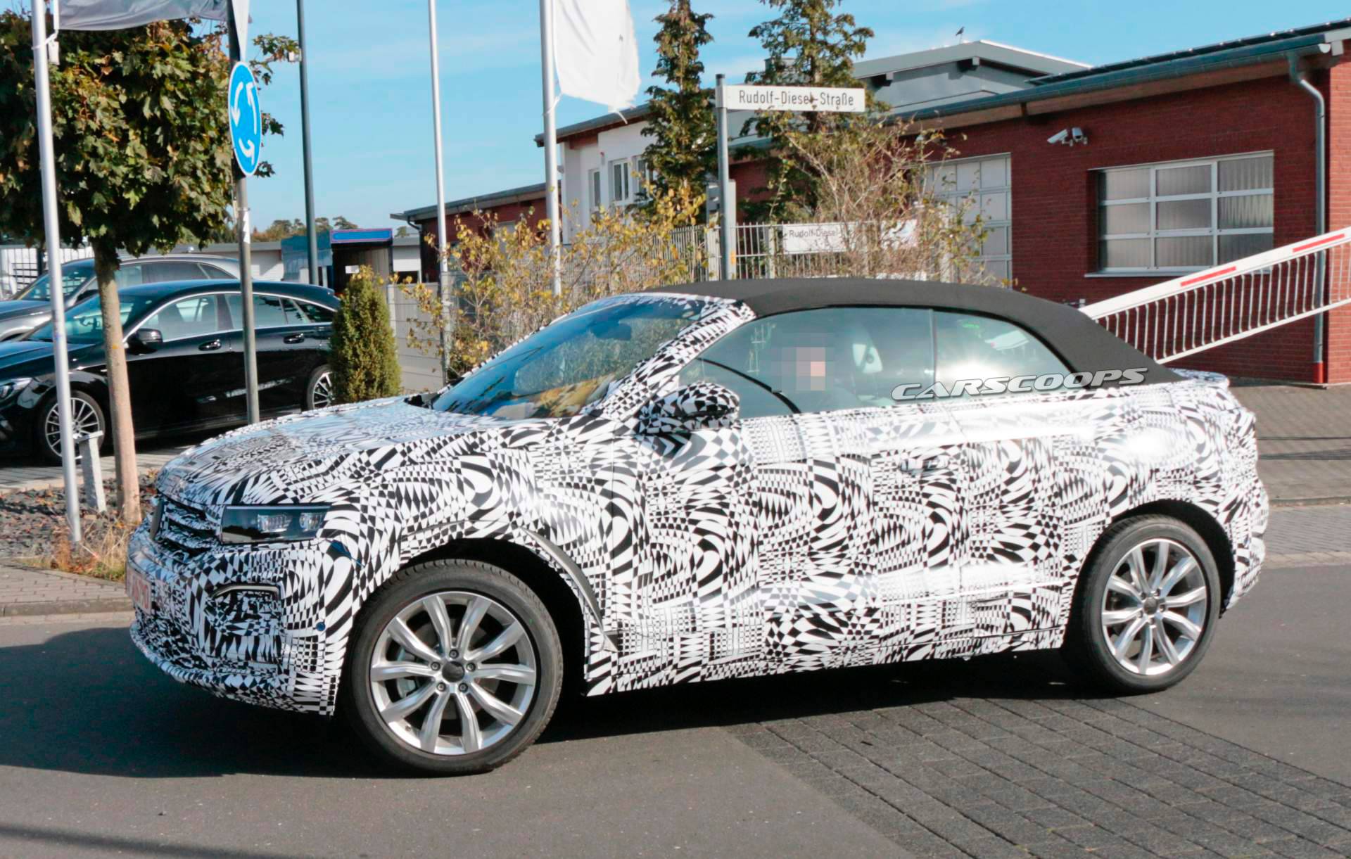 2020 VW T-Roc Cabriolet spy shots 32 2020 VW T-Roc Convertible SUV Reveals Its Soft Top For The First Time