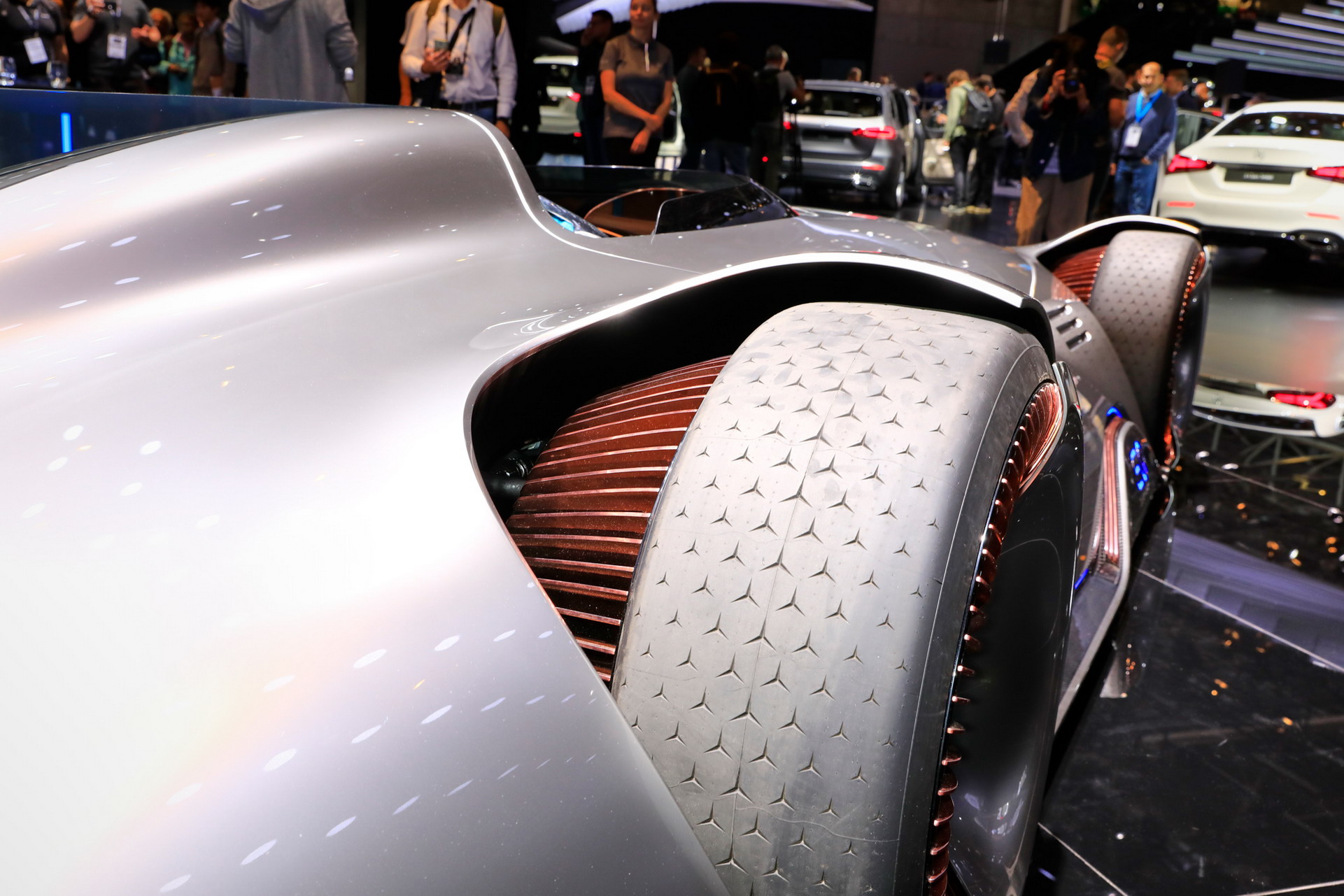 Mercedes B156 2018 Paris Auto Show Gallery: Mercedes-Benz