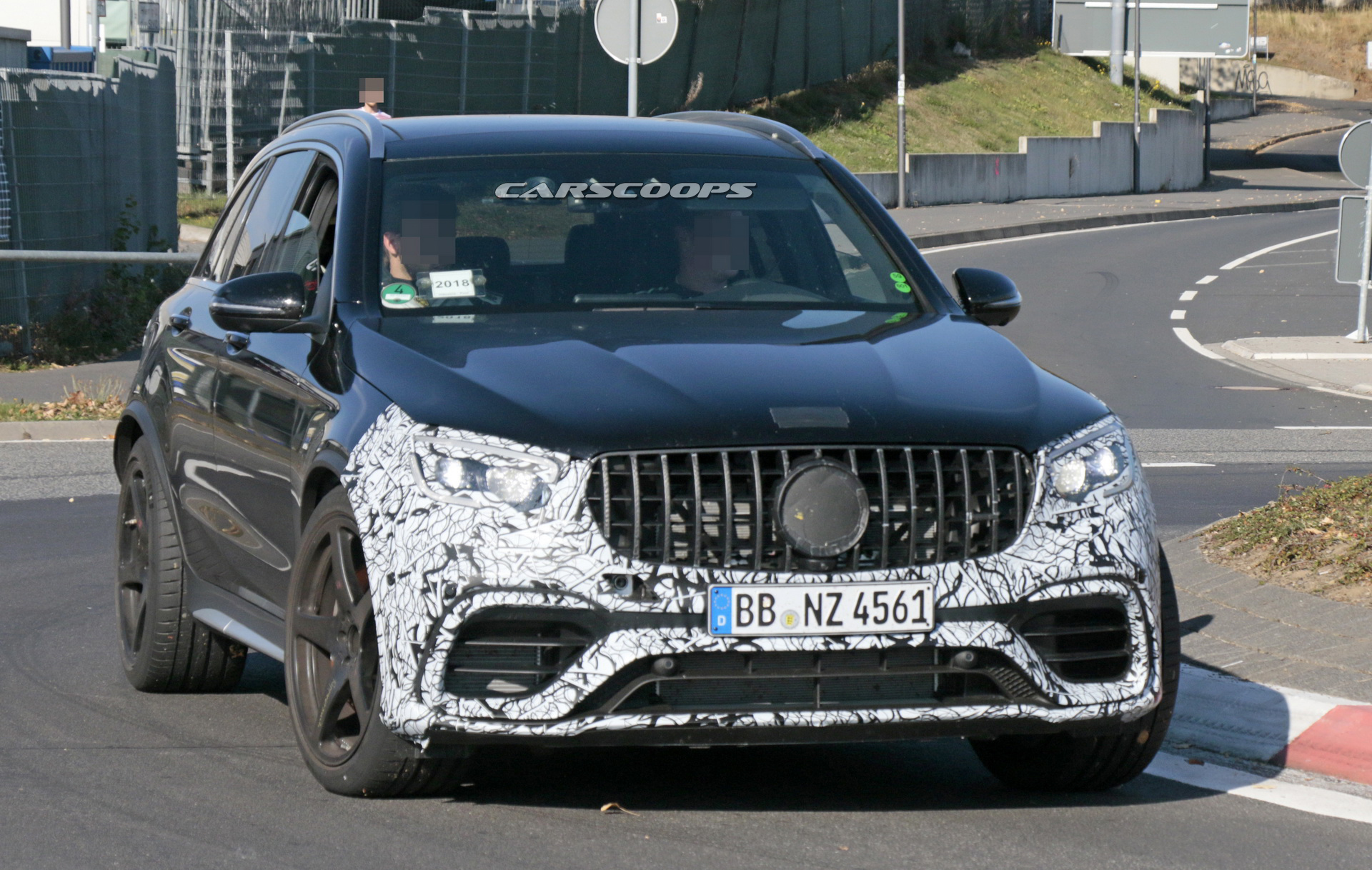 2019 mercedes amg glc63 facelift spy 13 2020 Mercedes-AMG GLC 63 Gets A Mild Makeover, Coming Next Year