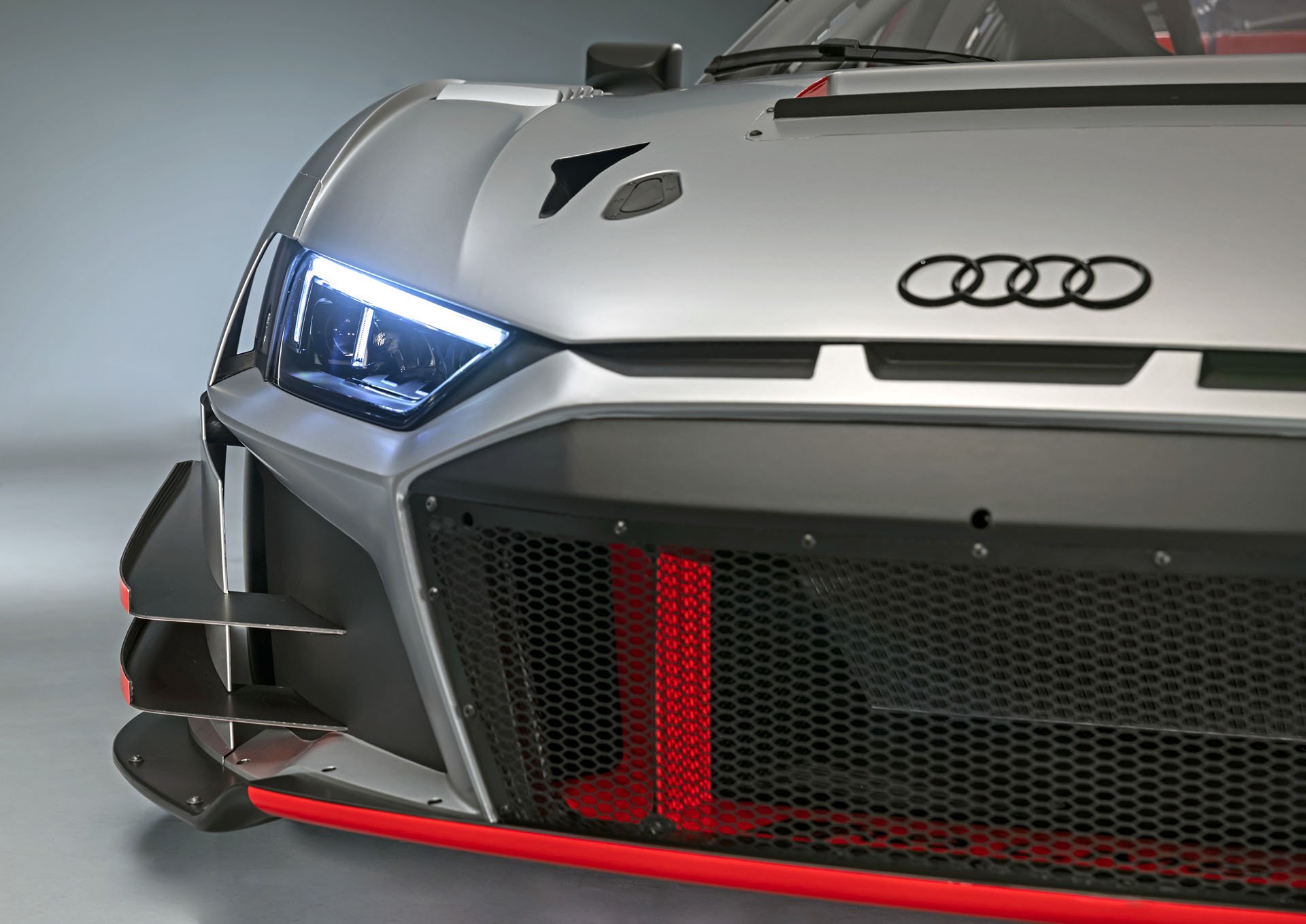 audi r8 lms paris live pics 19 New Audi R8 LMS Racer Gives Us A First Taste Of Upcoming R8 Facelift
