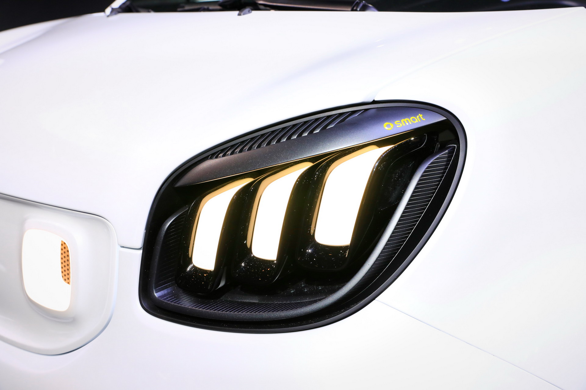 Smart 11 2018 Paris Auto Show Gallery: Smart