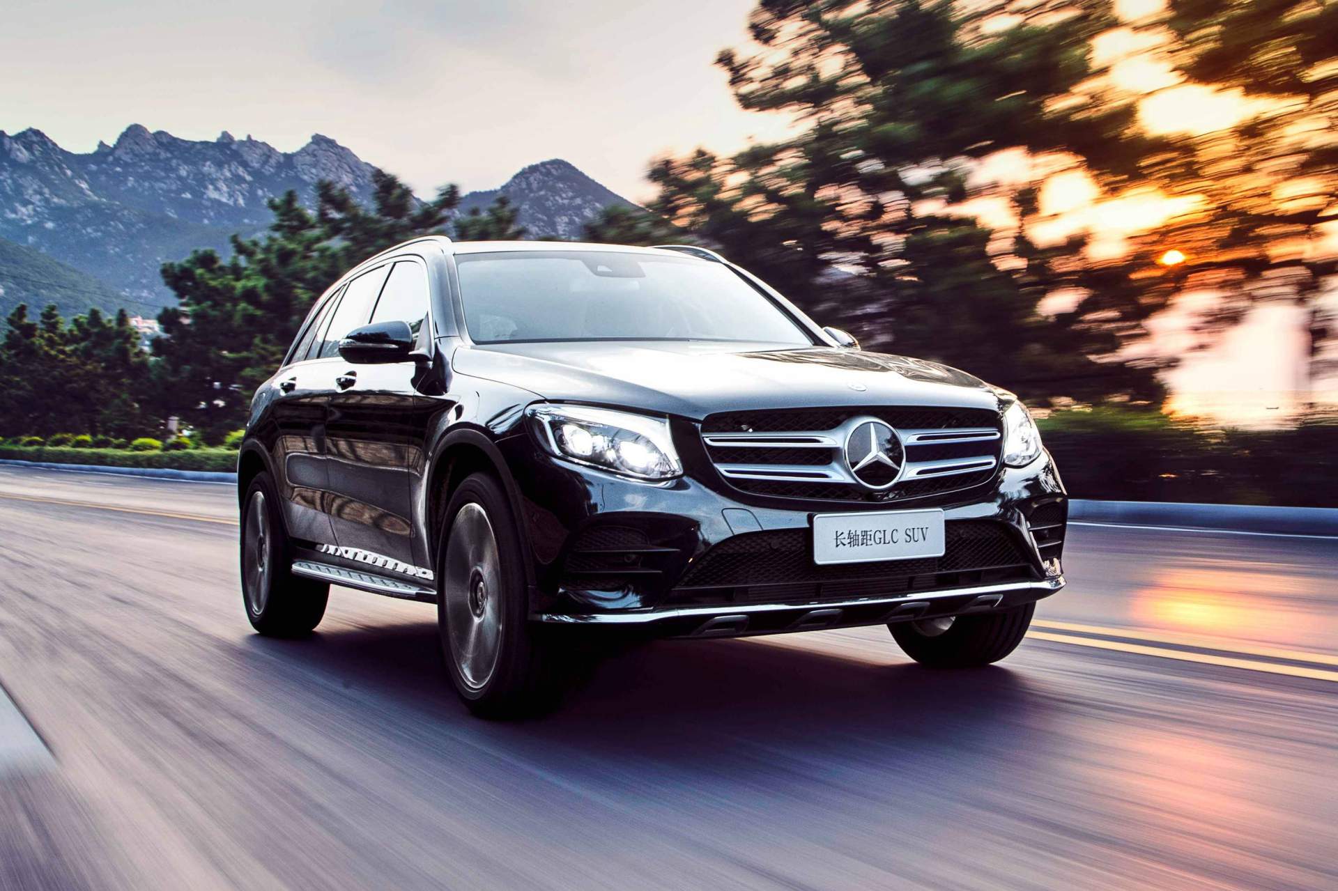 Mercedes-Benz GLC 300 L 4MATIC 2 Mercedes-Benz Reveals Longer GLC L SUV For China
