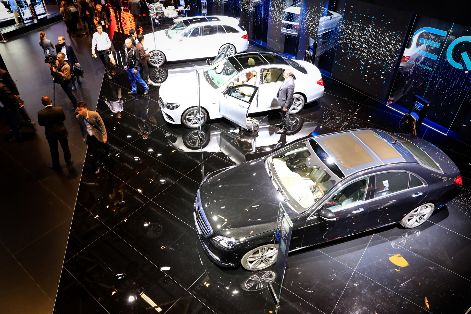 General 49 2018 Paris Auto Show Gallery: General Views