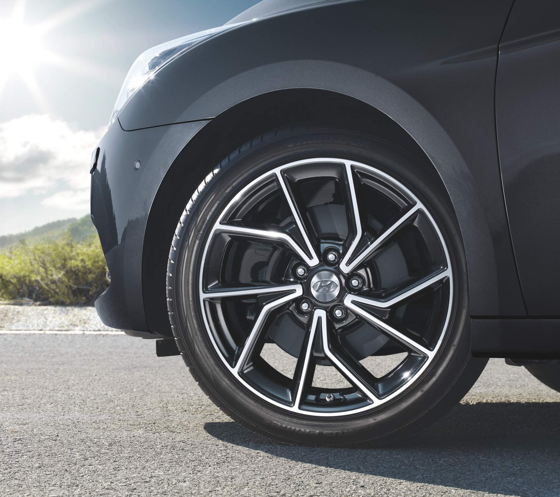 2019 Hyundai i40 9 Hyundai Updates i40 Sedan And Wagon With New Grille, Diesel Engine