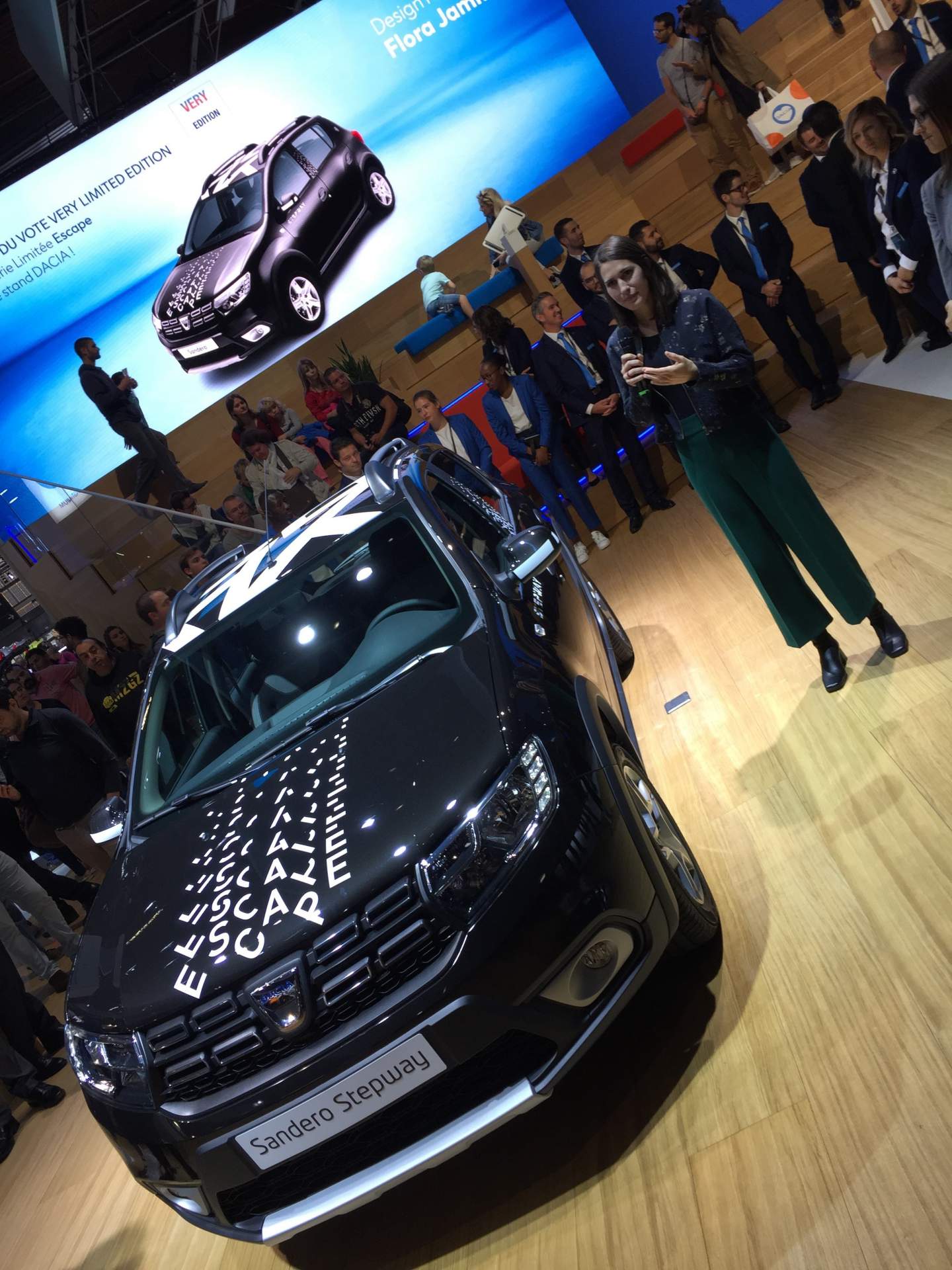 2018 - Sandero Stepway Escape : la prochaine Very Limited Edition de Dacia Escape Is Dacia Sandero Stepway Competition Winner, Will Enter Limited Production