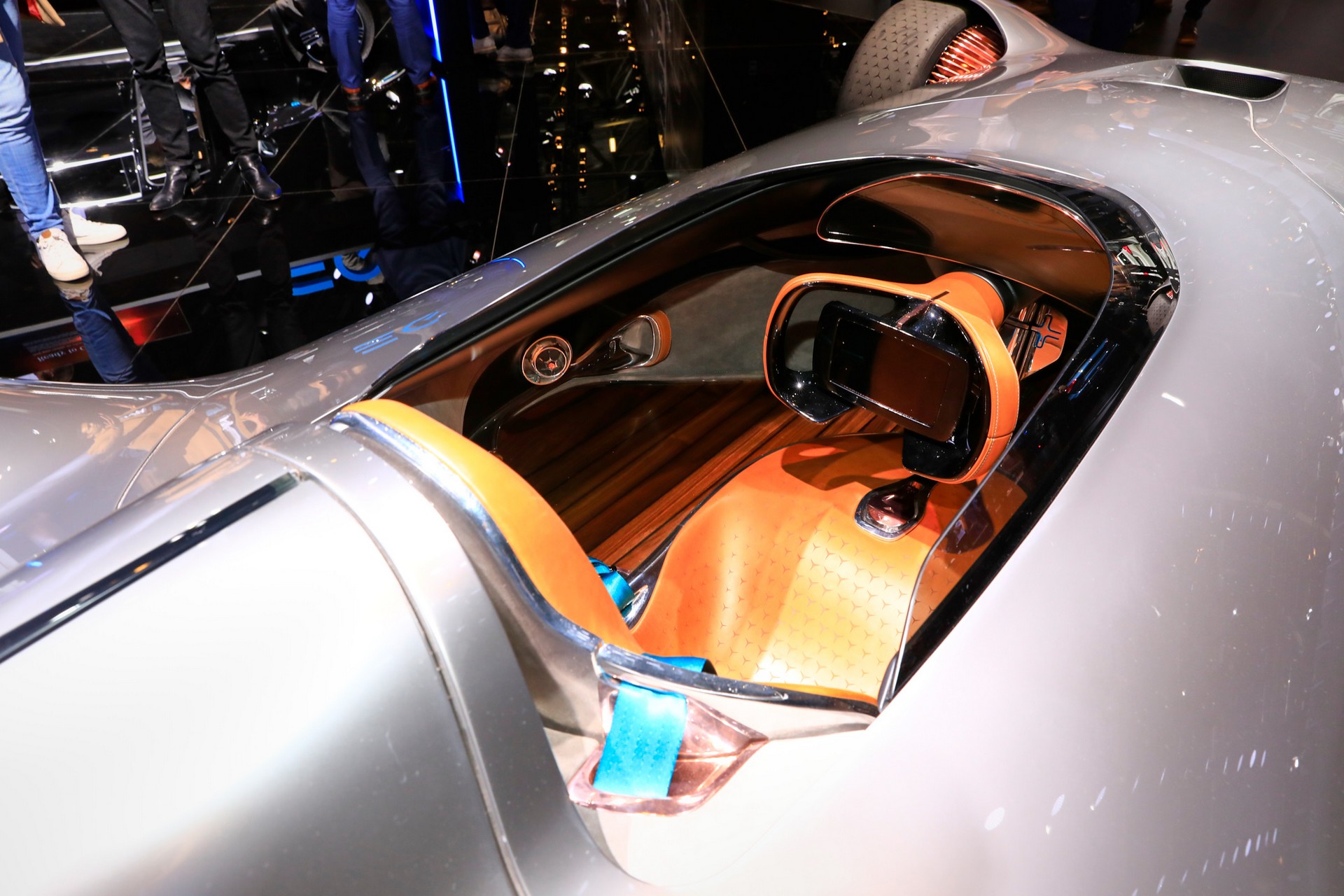 Mercedes Vision EQ Silver Arrow-13 Mercedes Vision EQ Silver Arrow Concept Is A Stunning Electric Throwback To The 1930’s