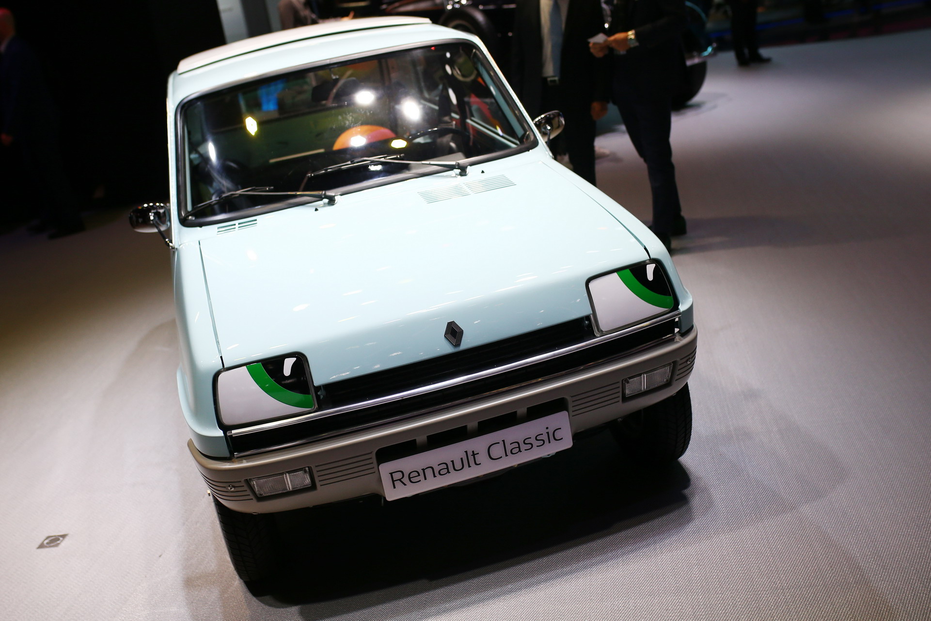 Renault 3c 2018 Paris Auto Show Gallery: Renault