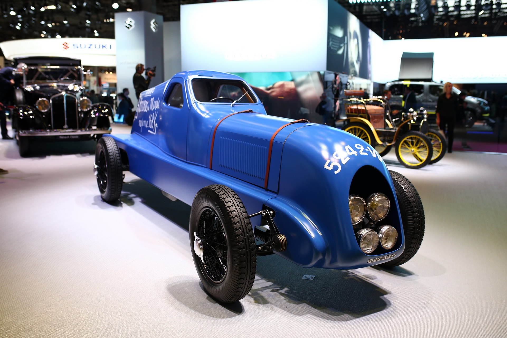 Renault 1d 2018 Paris Auto Show Gallery: Renault