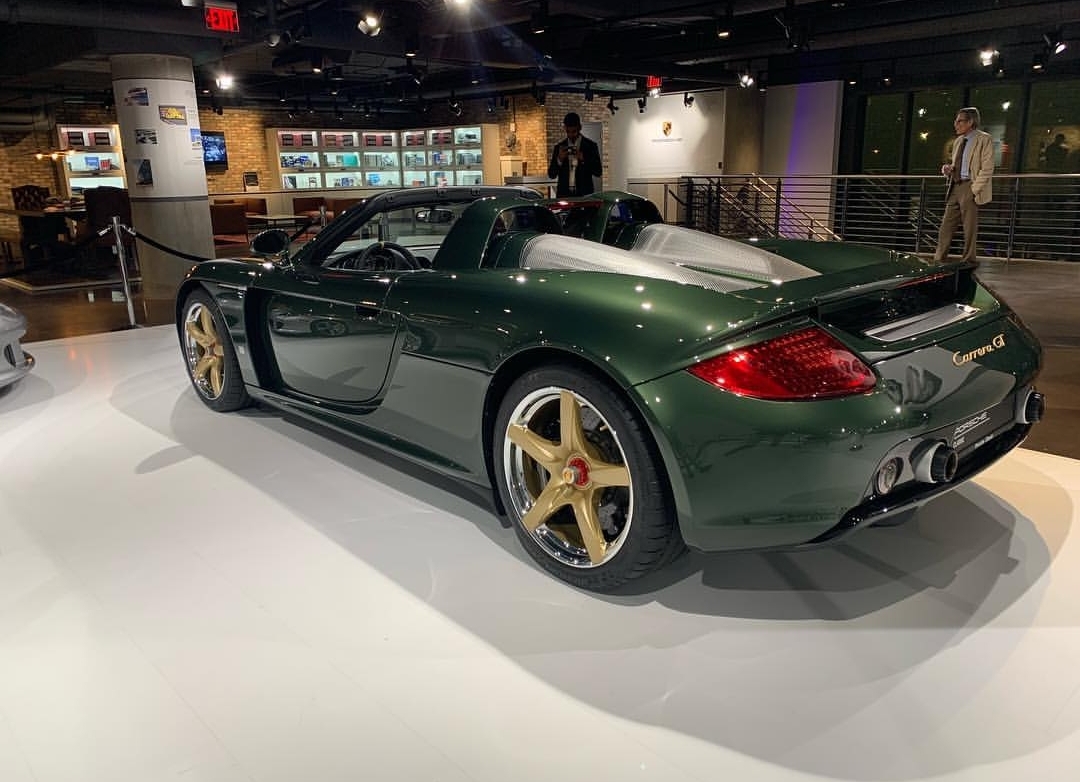 Porsche-Classic-Carrera-GT-7 Porsche Classic Recommissions Carrera GT In Oak Green Metallic