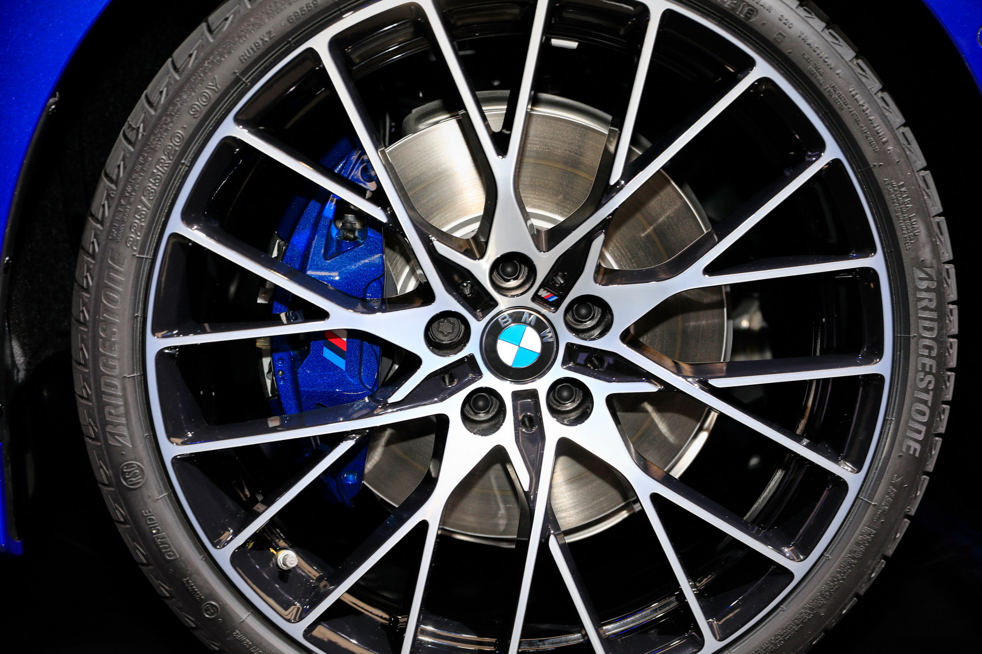 BMW 11 2018 Paris Auto Show Gallery: BMW