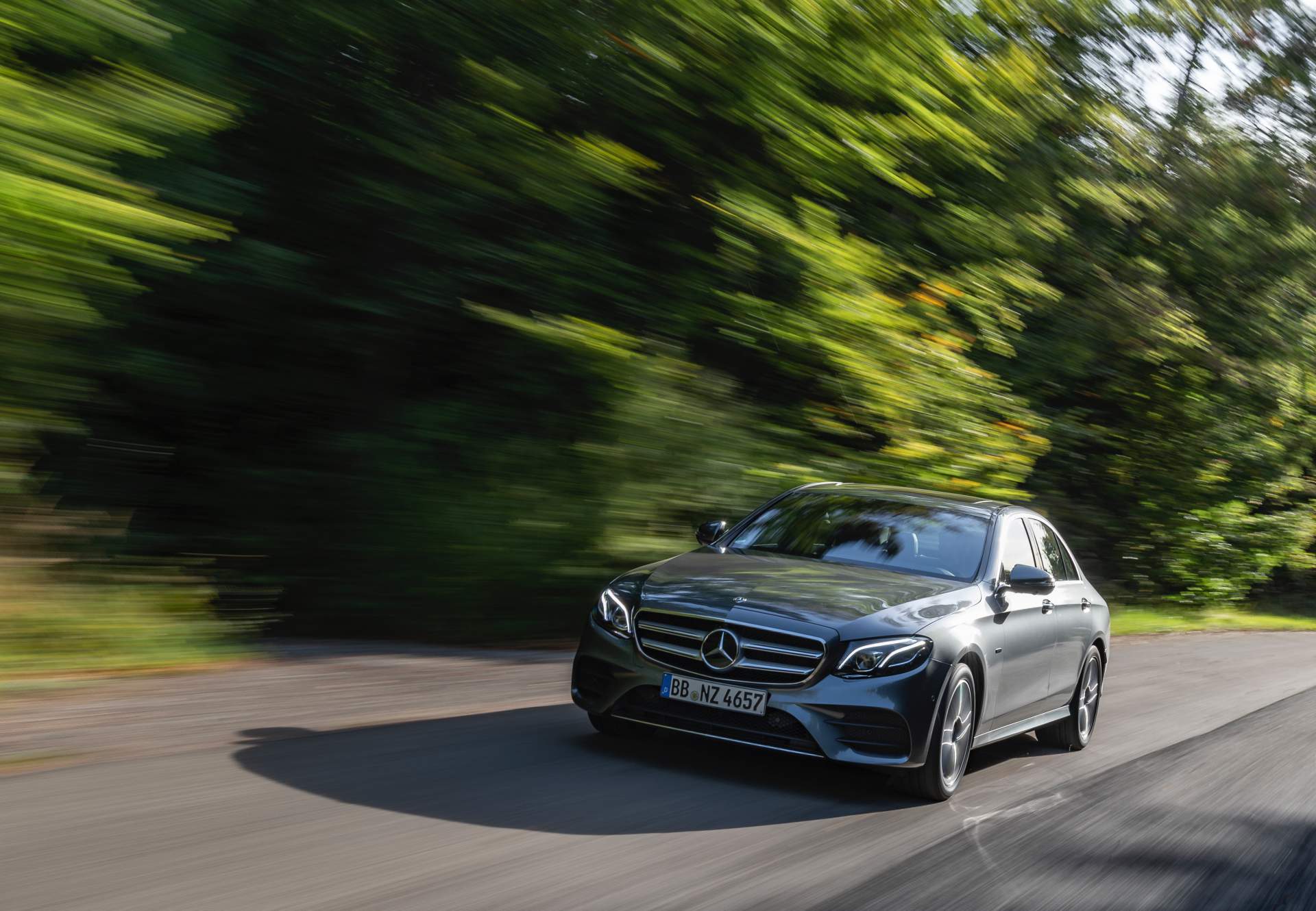 Driven by EQ Stuttgart 2018Driven by EQ Stuttgart 2018 Mercedes E300e And E300de PHEVs Mix Electricity With Petrol And Diesel Power