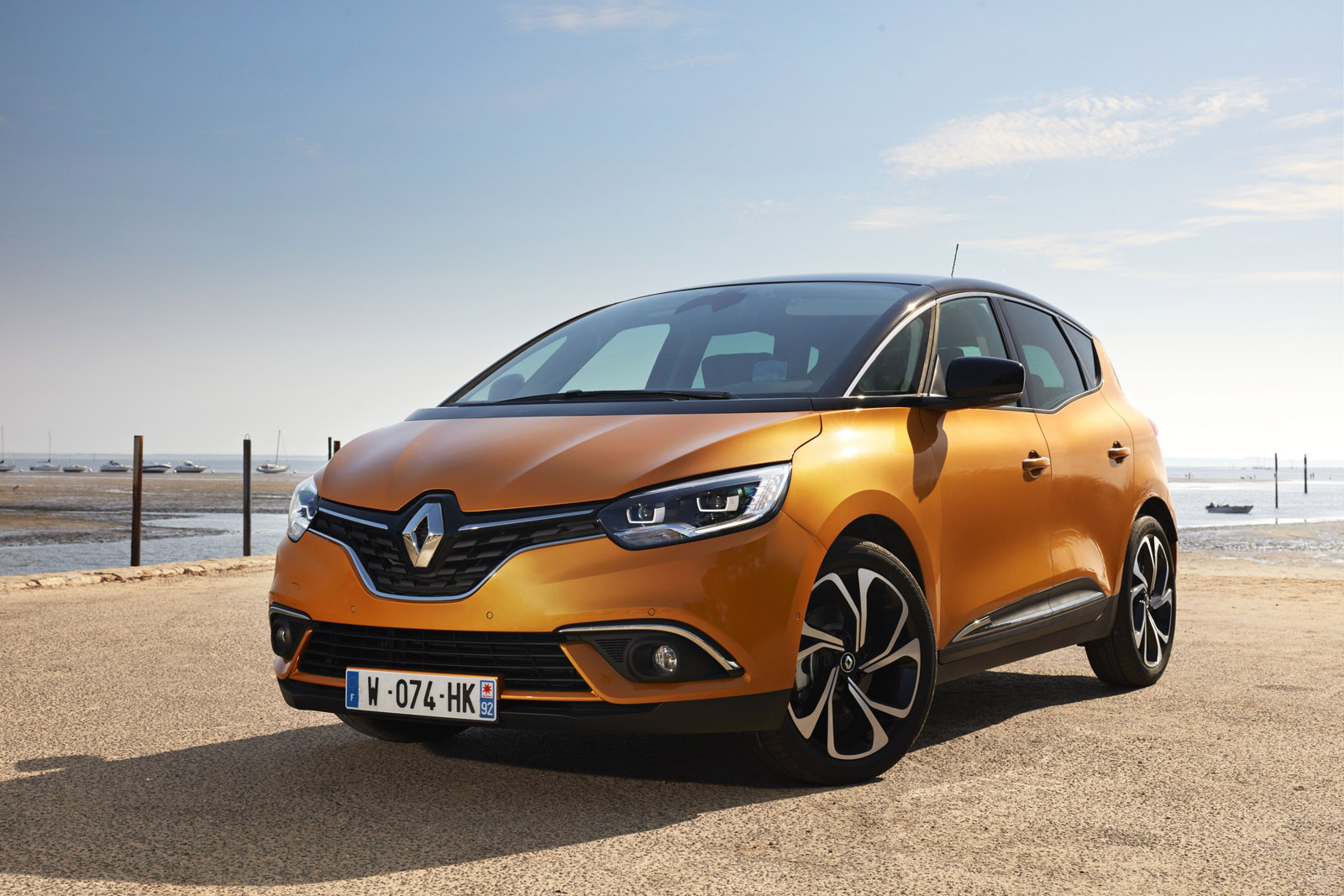 Renault-Scenic-Grand-Scenic-3 Renault Still Pondering Whether It Should Replace The Scenic