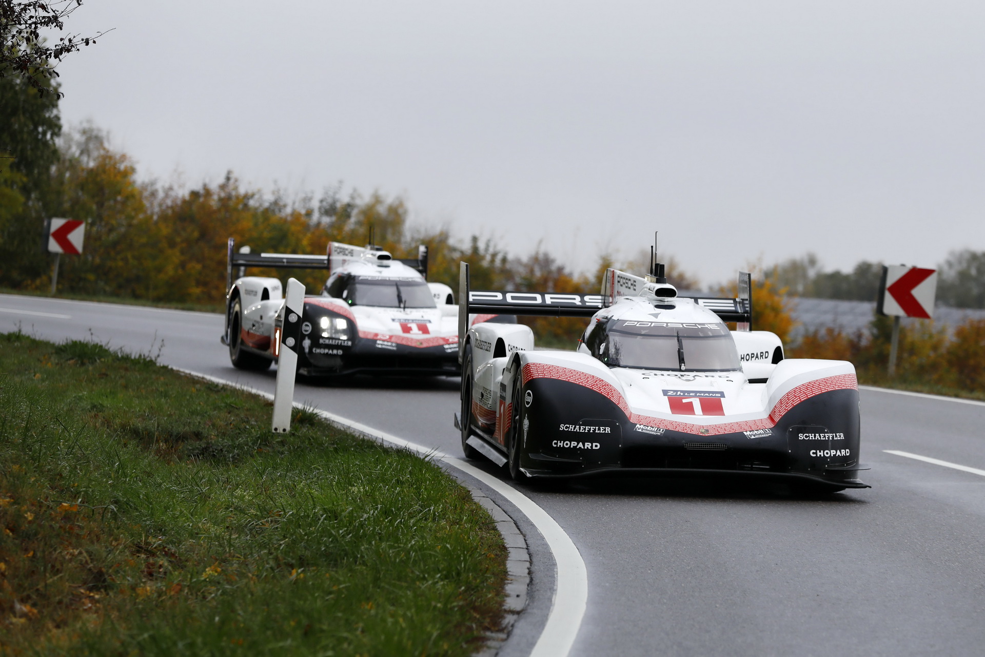 Porsche-919-Final-Drive-21 Le Mans-Winning 919 Hybrid Driven On Public Roads To Its Retirement At The Porsche Museum