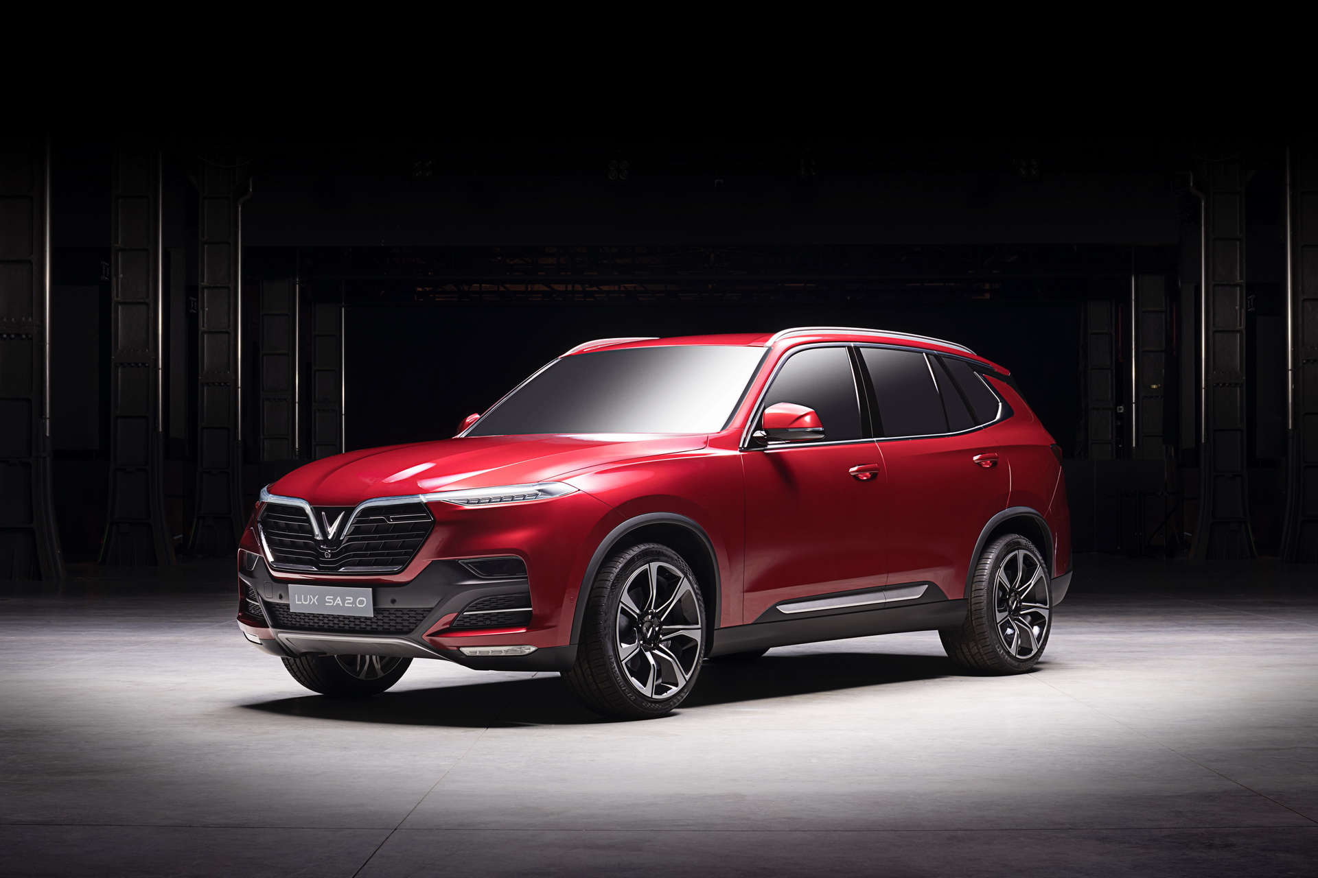 vinfast suv sedan paris debuts 18 VinFast Details LUX SA2.0 SUV and A2.0 Sedan In Paris