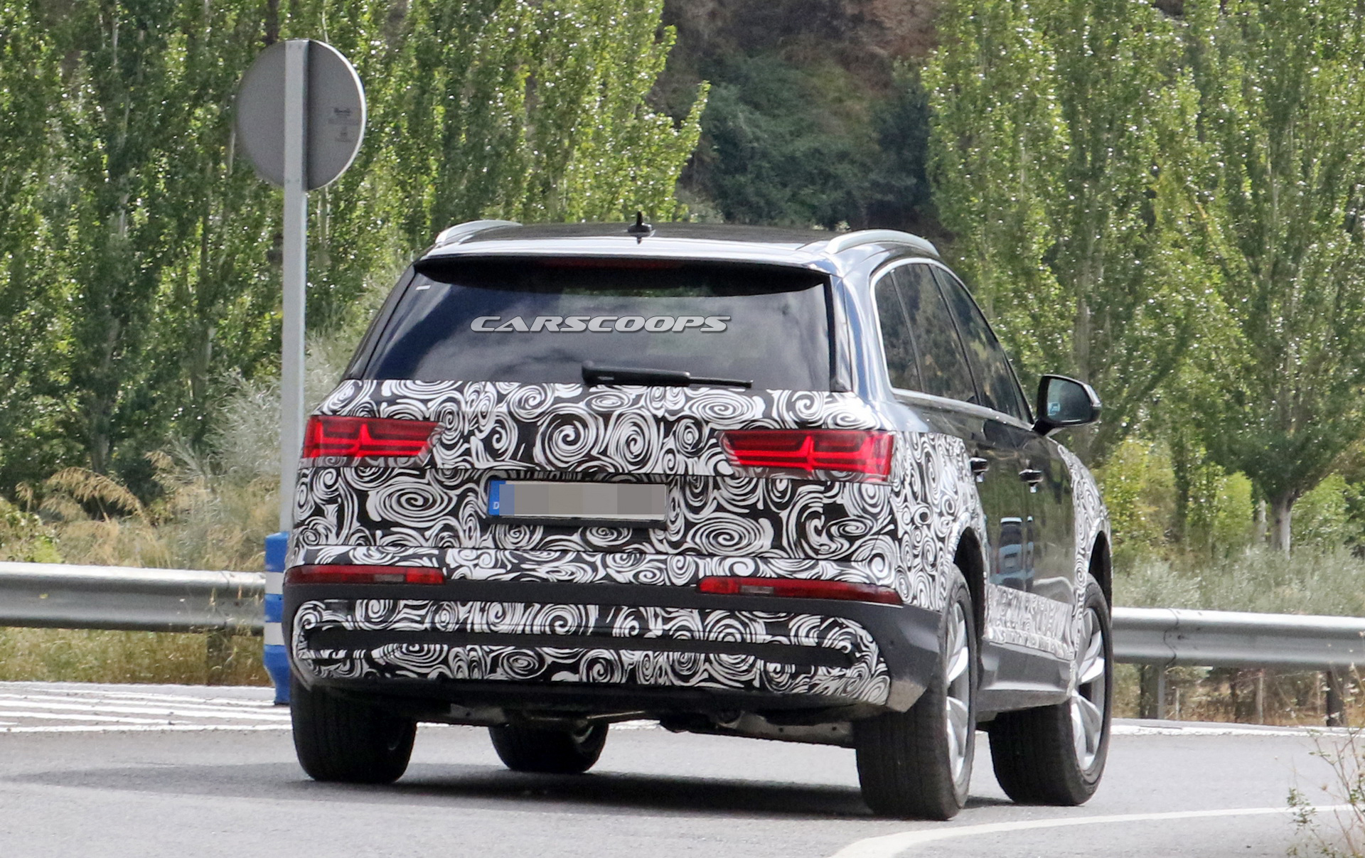 2019 audi q7 facelift spy 13 Audi Prepping Facelift 2020 Q7 With New Grille And Headlights