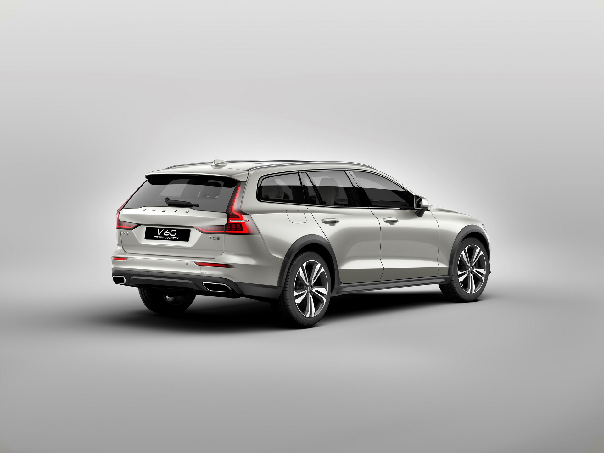 volvo v60 cc uk pricing specs 18 All-New Volvo V60 Cross Country Priced From £38,270 In The UK
