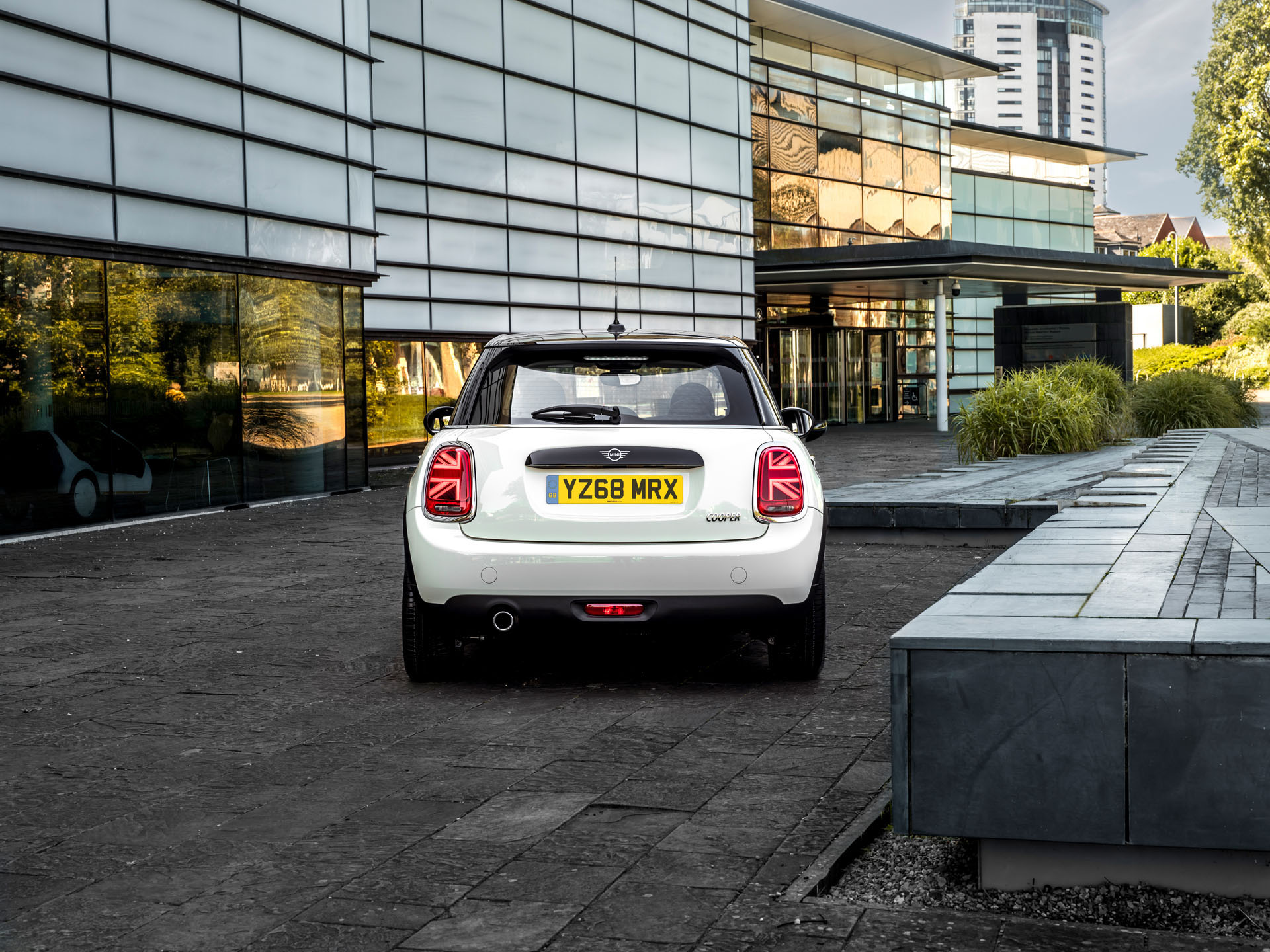 mini-uk-trim-levels-14 Mini Simplifies Its Domestic Lineup Under Three New Trim Levels