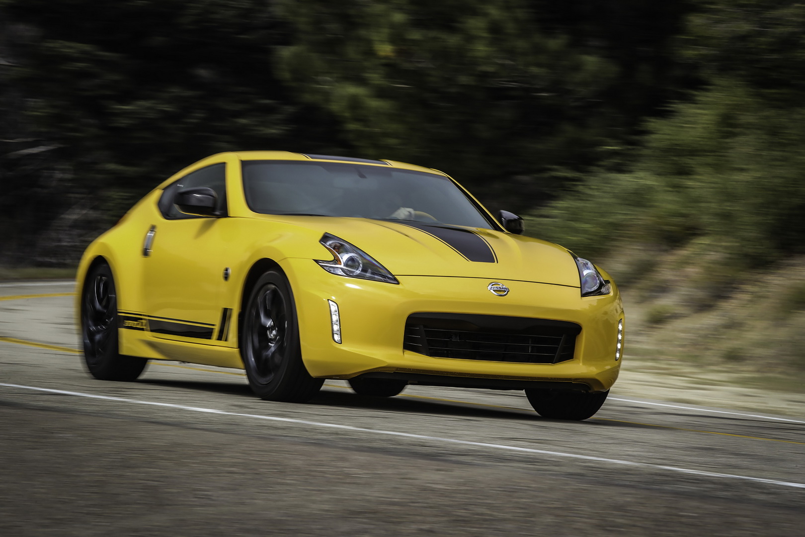 2018 nissan 370z heritage edition 4 Really Nissan, Still Haven’t Made Up Your Mind On New GT-R And Z?