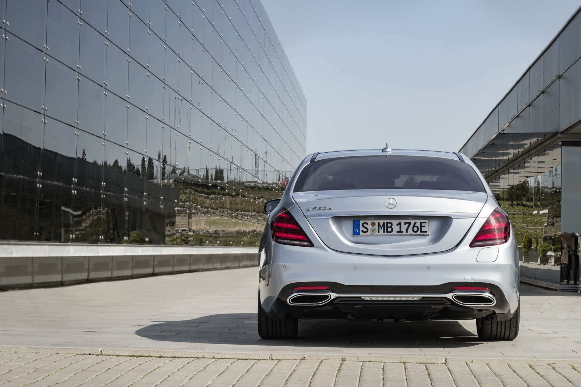 EQ Power: Neuer Plug-in-Hybrid Mercedes-Benz S 560 e: Mehr Leistung, mehr Reichweite Mercedes S560e PHEV Launches With 476 HP, 31 Miles Of Electric Range