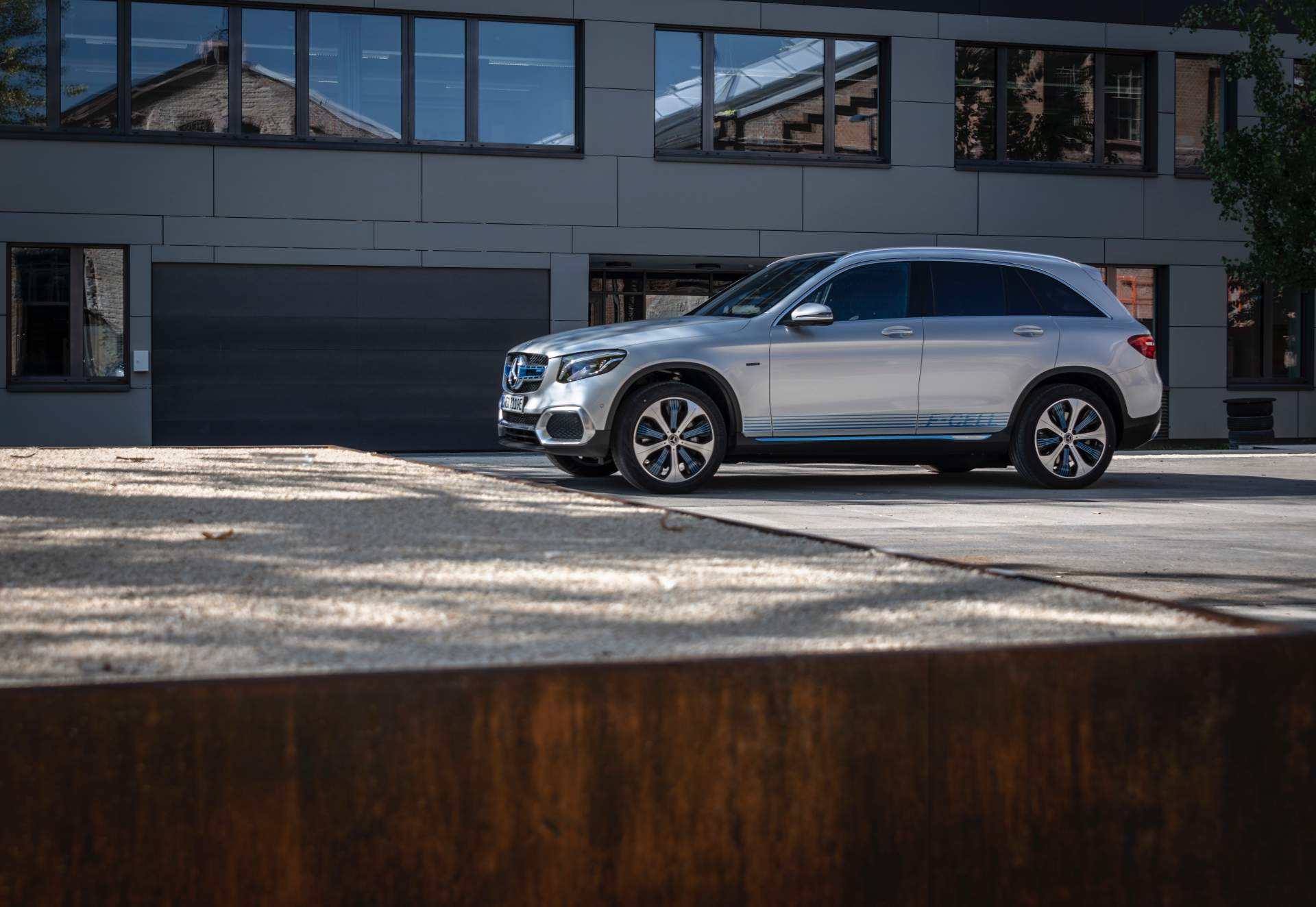 FV EQ Stuttgart 2018
Driven by EQ Stuttgart 2018 Mercedes Drops Full Details On GLC F-Cell Before Deliveries Begin