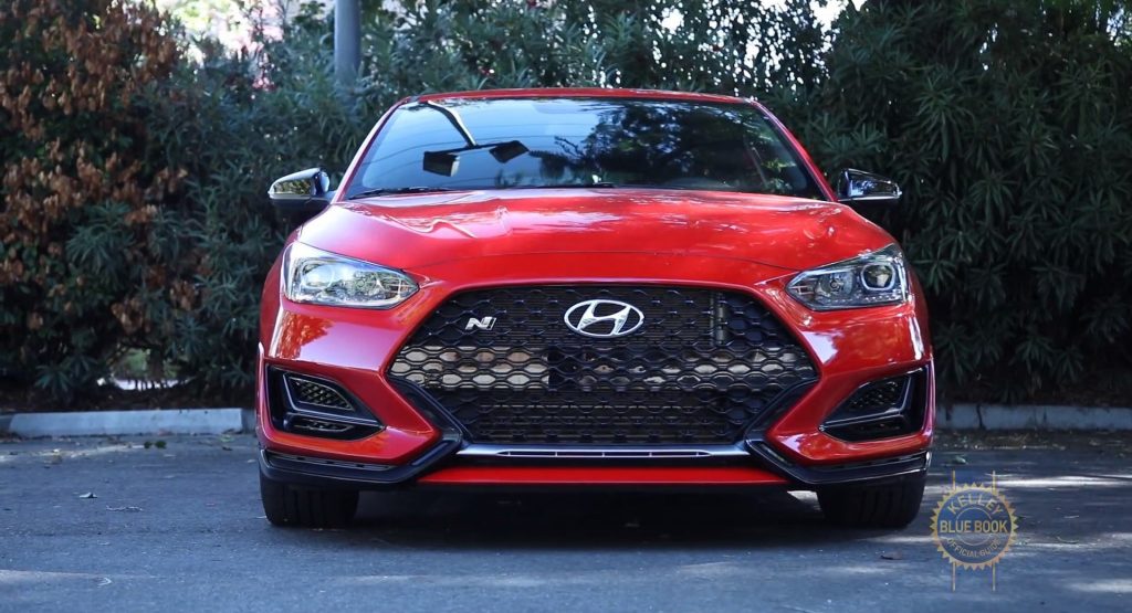  Hyundai Veloster Is A Very Competent Ride Wrapped In A Quirky Shape