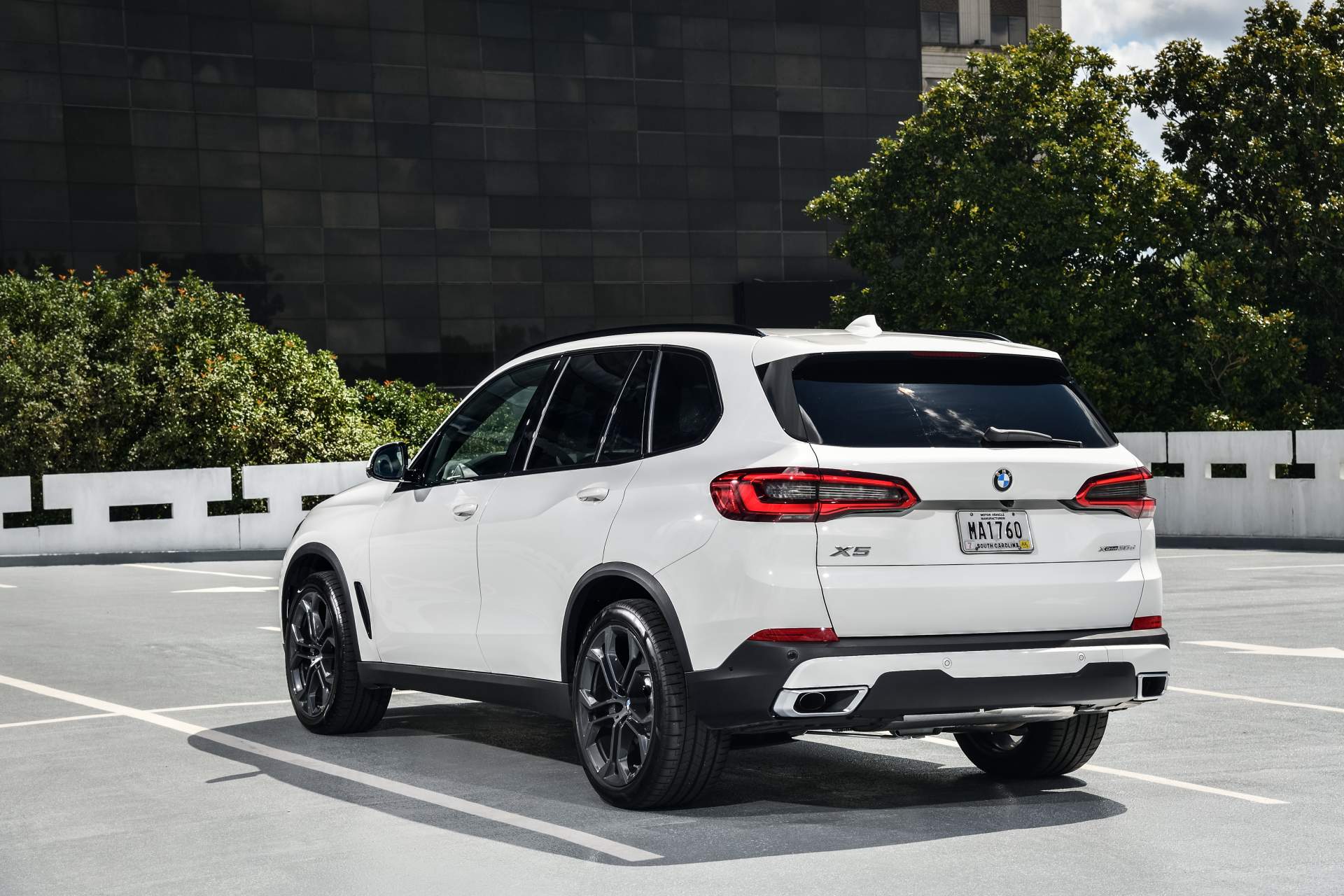 2019 BMW X5 11 Your 2019 BMW X5 Photo Gallery Is Here And It’s Huge