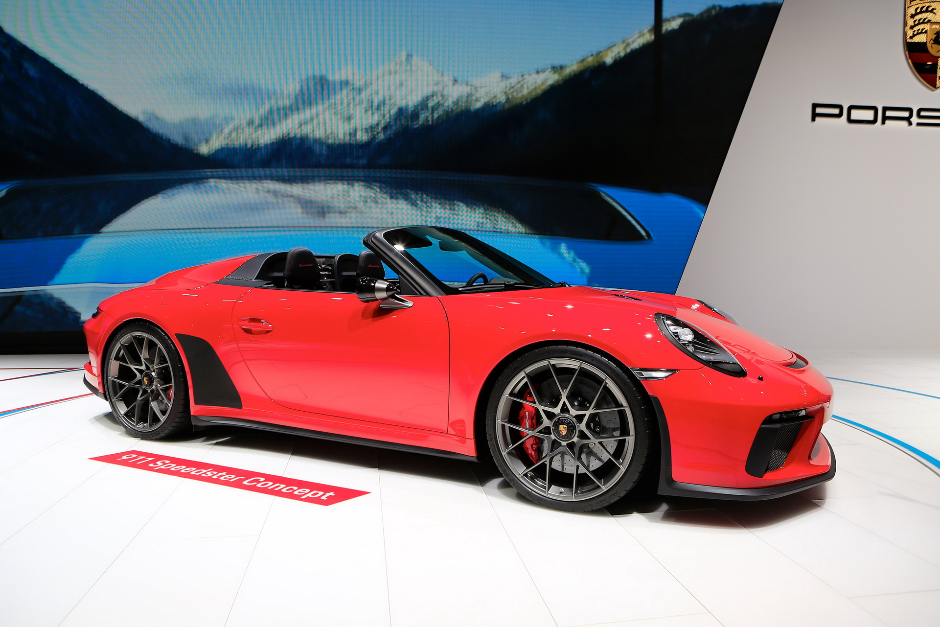 Porsche 6 2018 Paris Auto Show Gallery: Porsche