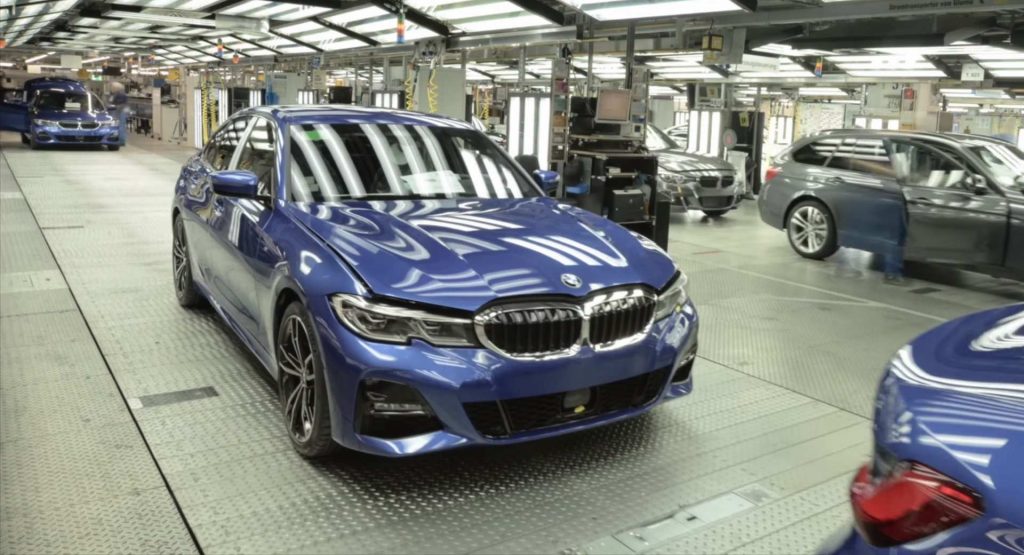  Watch How The New 2019 BMW 3-Series Comes To Life At Munich Plant