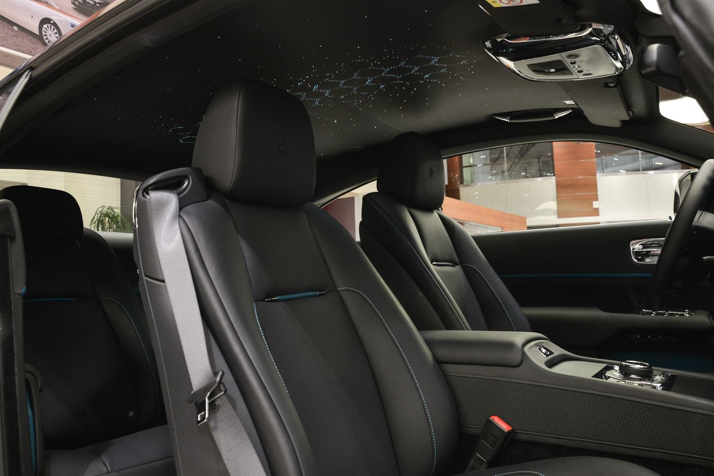 rolls royce wraith adamas abu dhabi 14 Rolls-Royce’s Wraith Adamas Is Something Only 40 People Will Get To Own