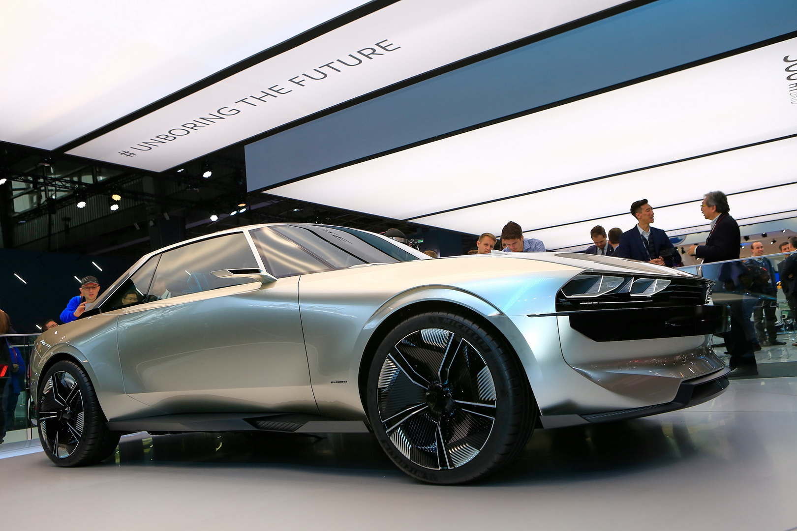 Auto Salon Paris / Mondial Paris Motor Show 2018, France, Paris, 02 Peugeot e-Legend Concept Takes A Swing At “Unboring The Future”